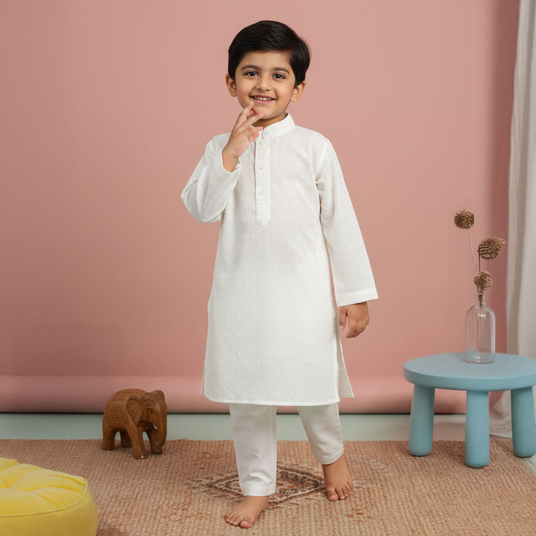 Textured Kurta paired with Pajama Pants - White