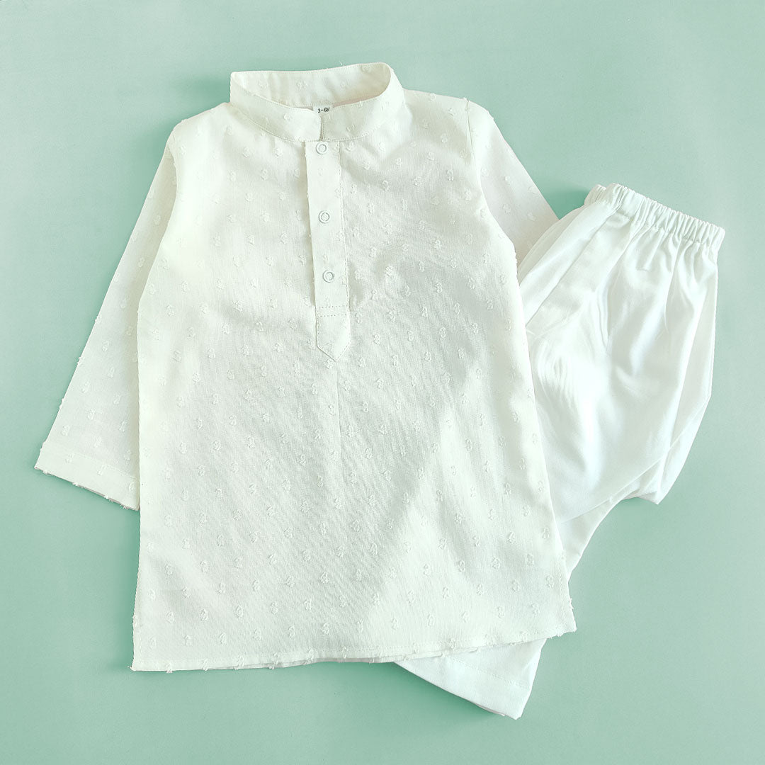 Textured Kurta paired with Pajama Pants - White