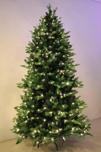 Pre-lit MELROSE Christmas tree – 6 feet