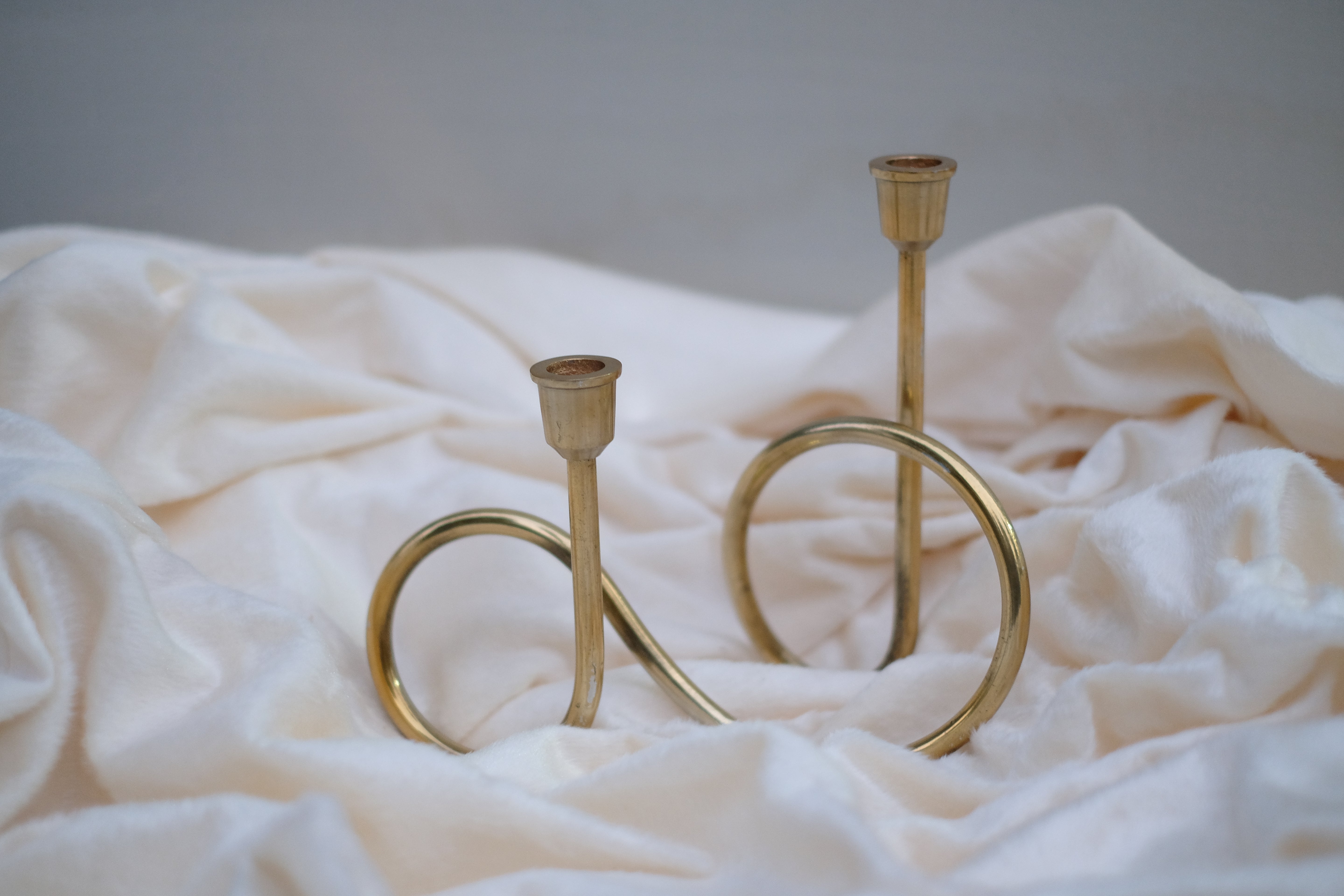 BOAIN - modern brass infinity loop cndlestick holder