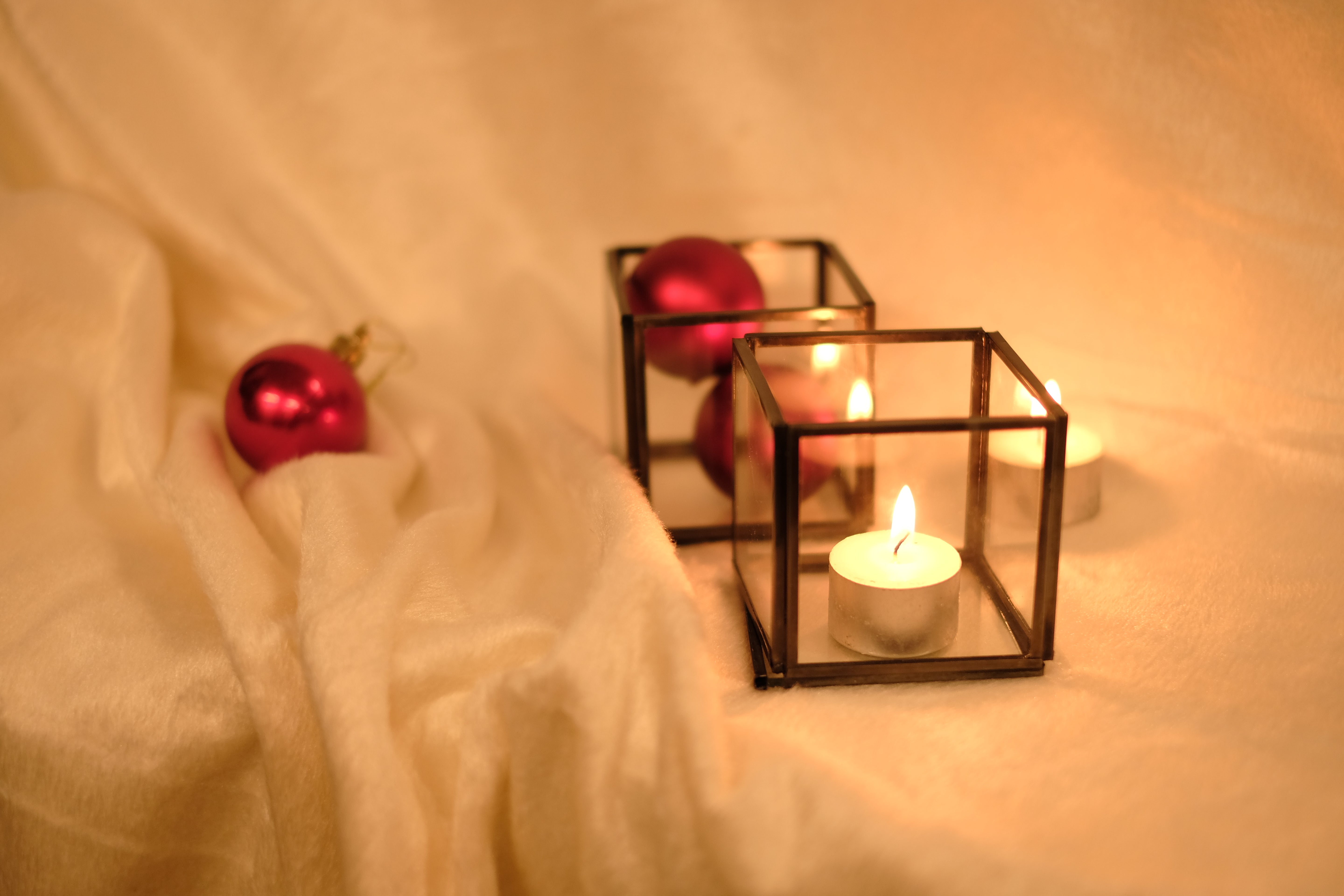 LUCIAN - geometric cube tea light candle holder