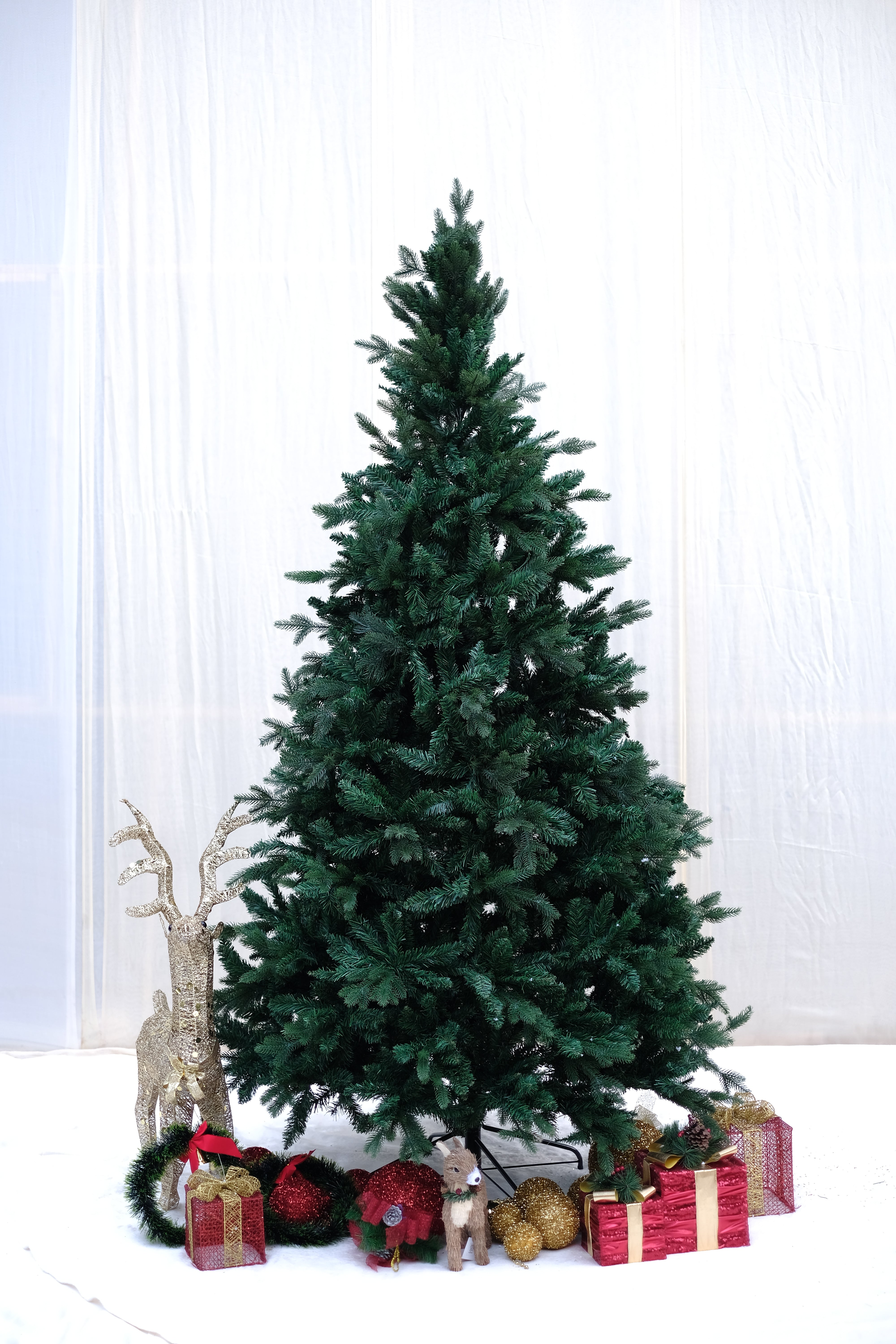 NAPA Christmas tree – 8 feet