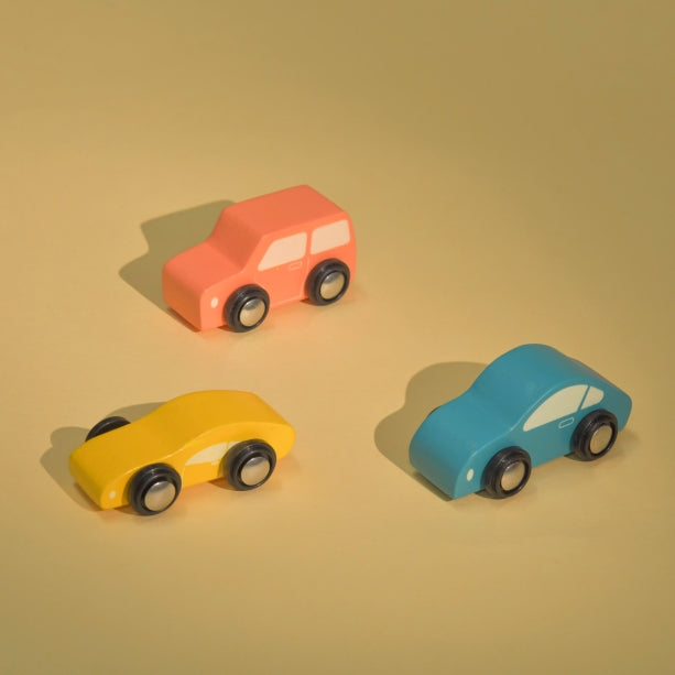 Car Carrier Truck and Cars Wooden Toy Set With 1 Carrier Truck and 3 Cars