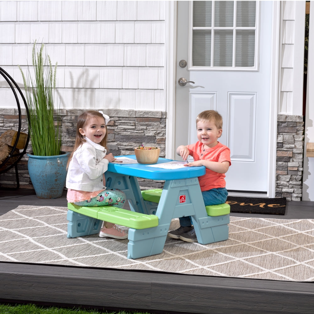 Sun & Shade Picnic Table W/ Umbrella
