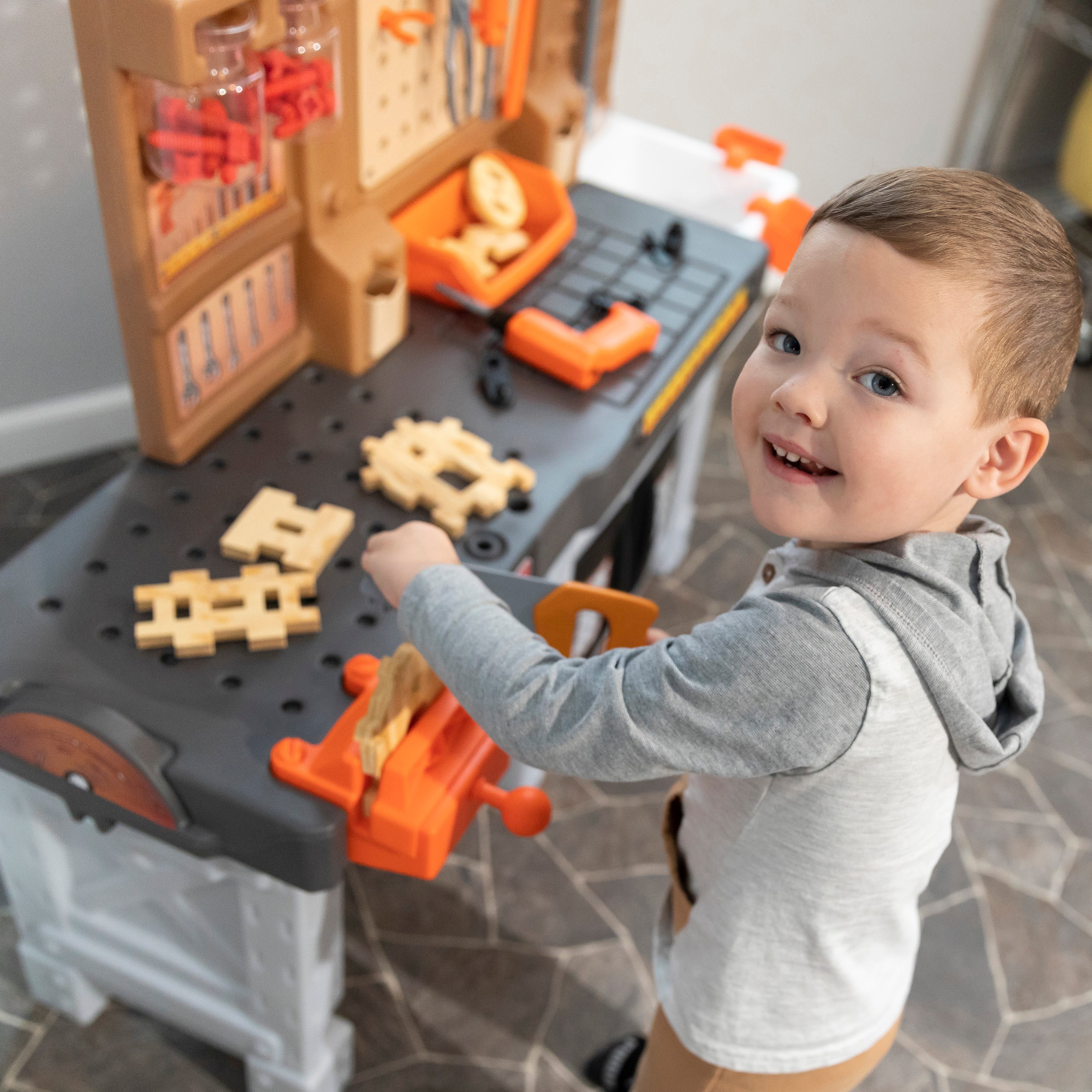 PRO PLAY WORKSHOP & UTILITY BENCH