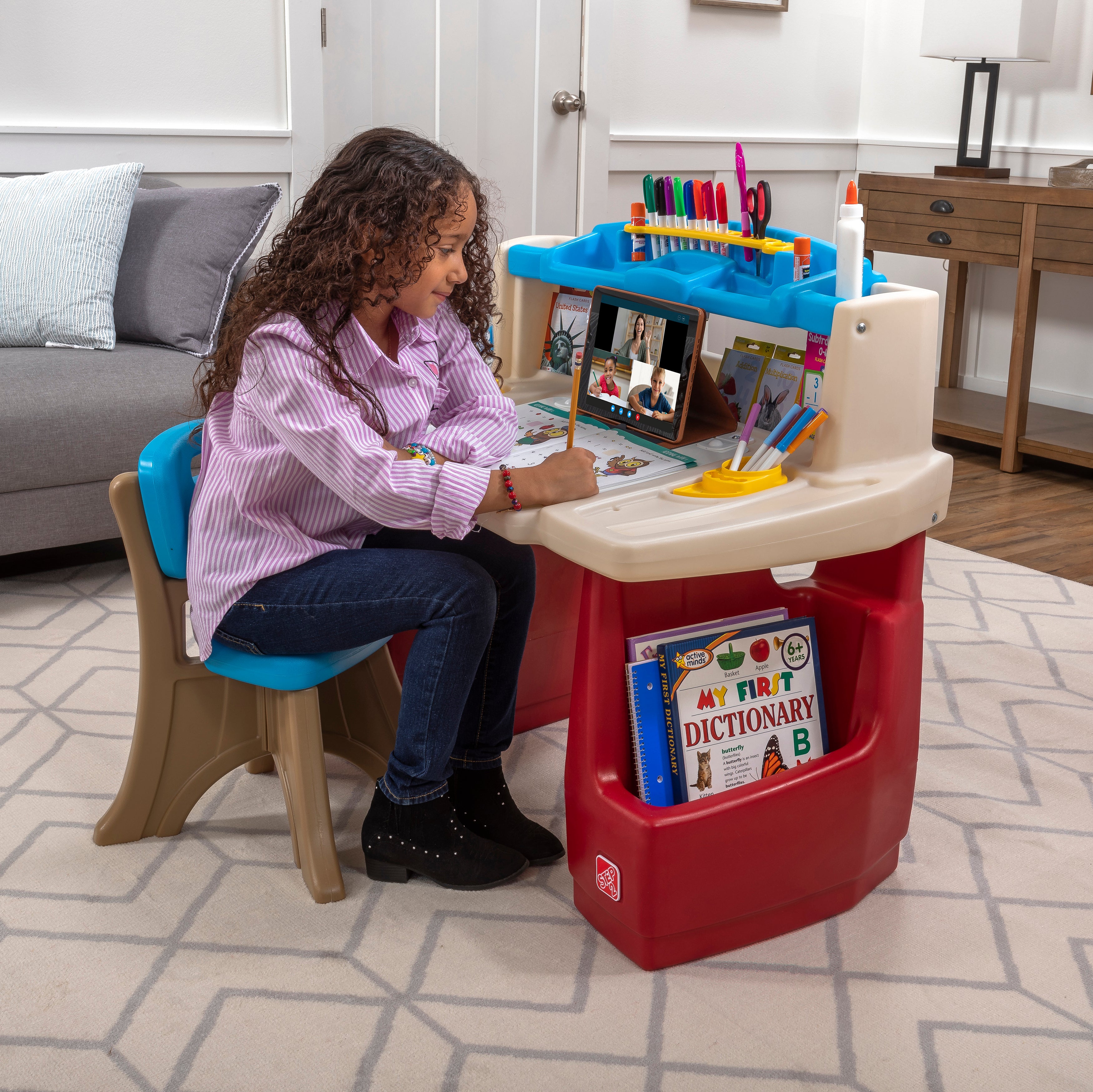 Deluxe Art Master Desk