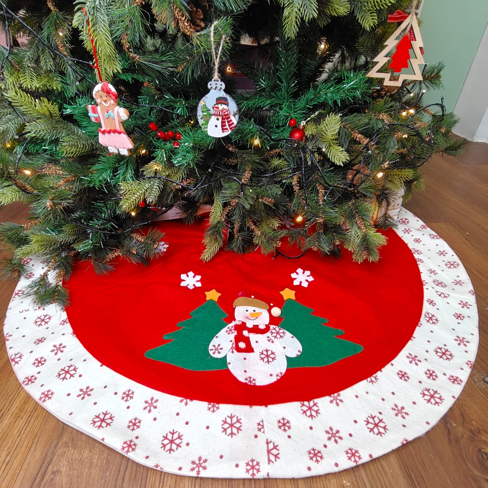 42'' Tree Skirt – Snowman Wonderland