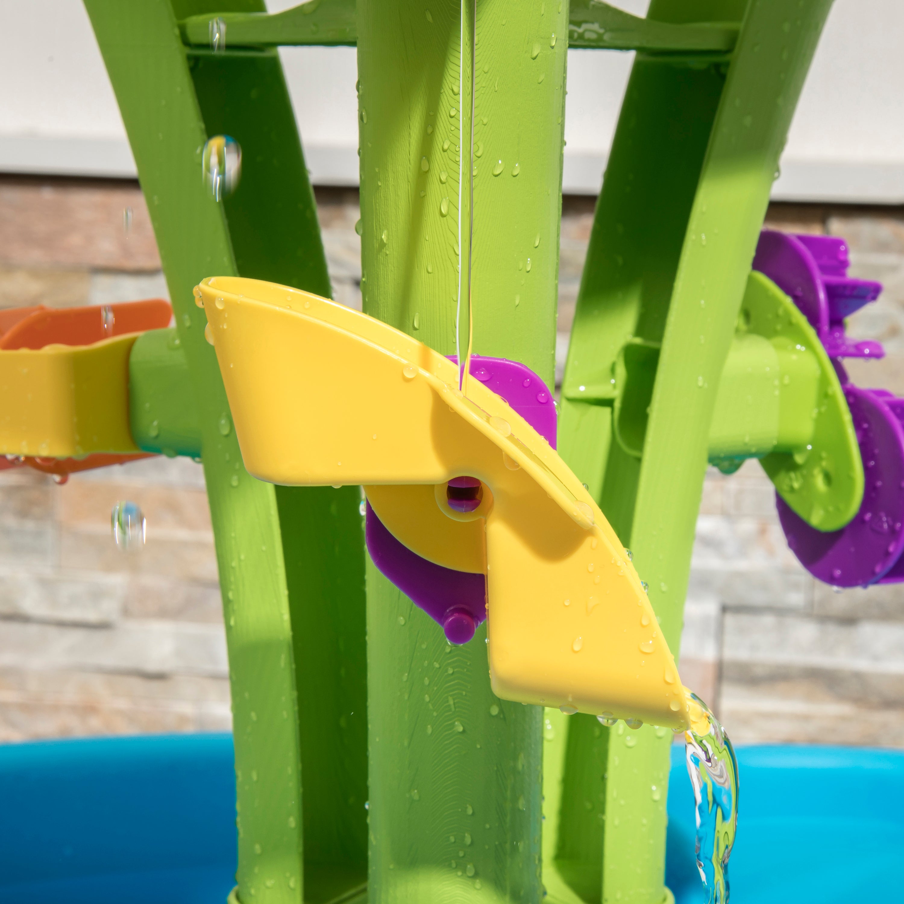 Summer Showers Splash Tower Water Table