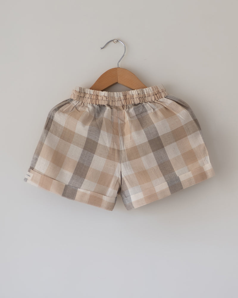 Skygaze Beige Off White Checks Unisex Shorts In Handwoven Cotton