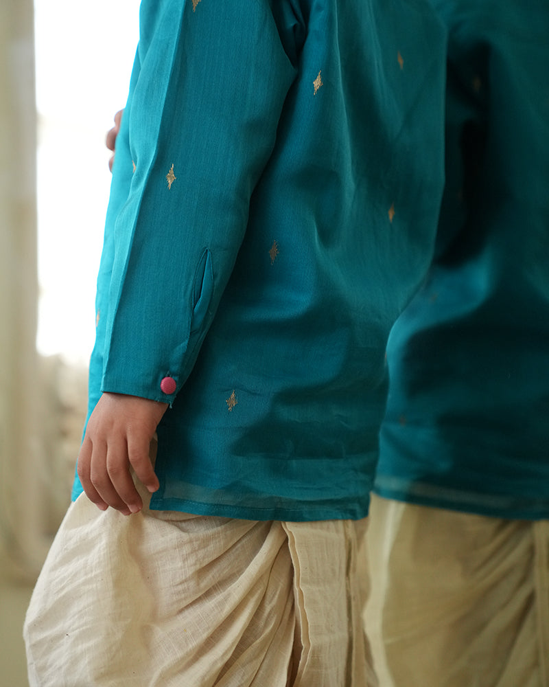 NILIMA kurta in teal with motif