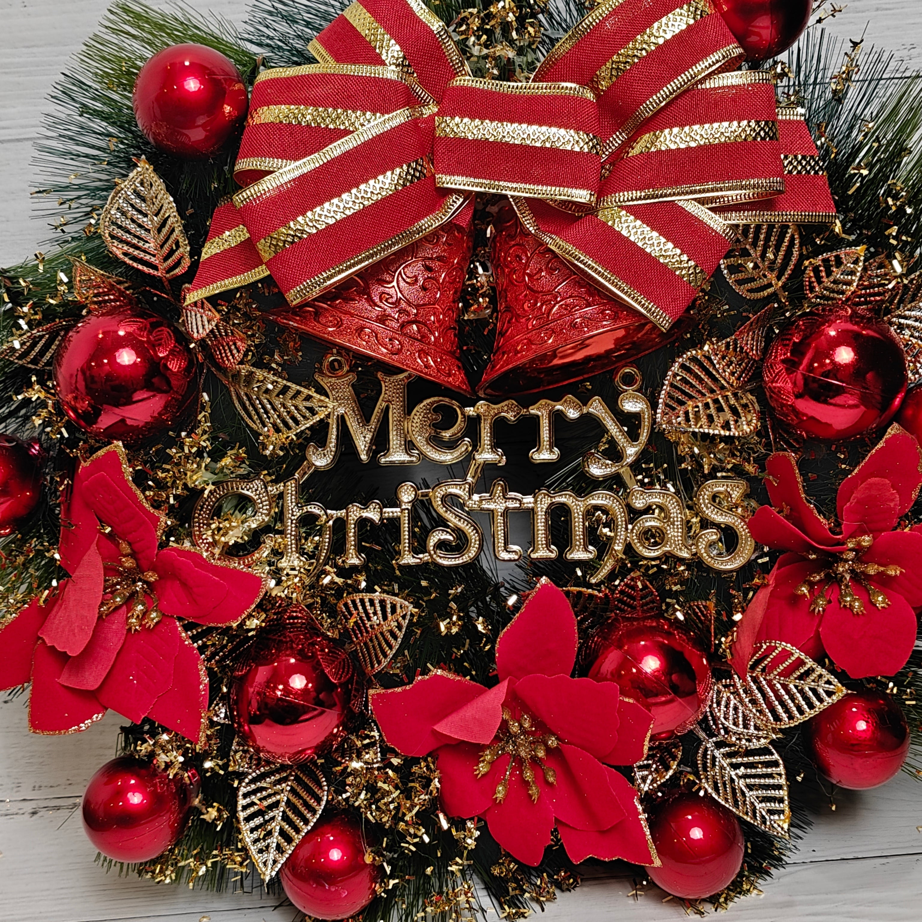 Holiday Radiance Wreath