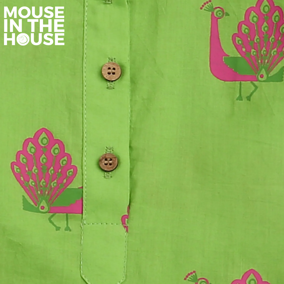 A Graceful peacock Green Ethnic Wear