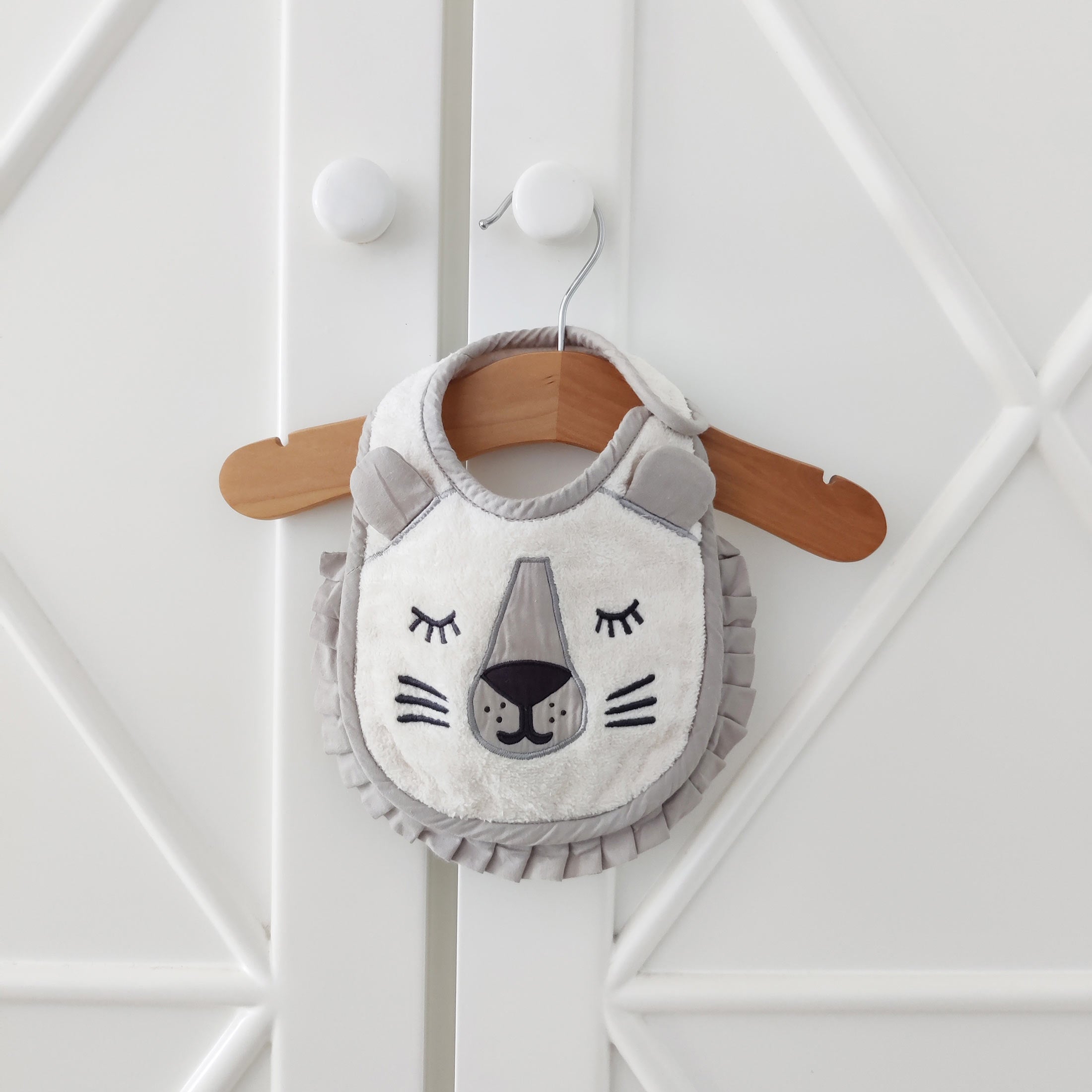 Newborn Bibs - Puppy & Lion | Pack of 2