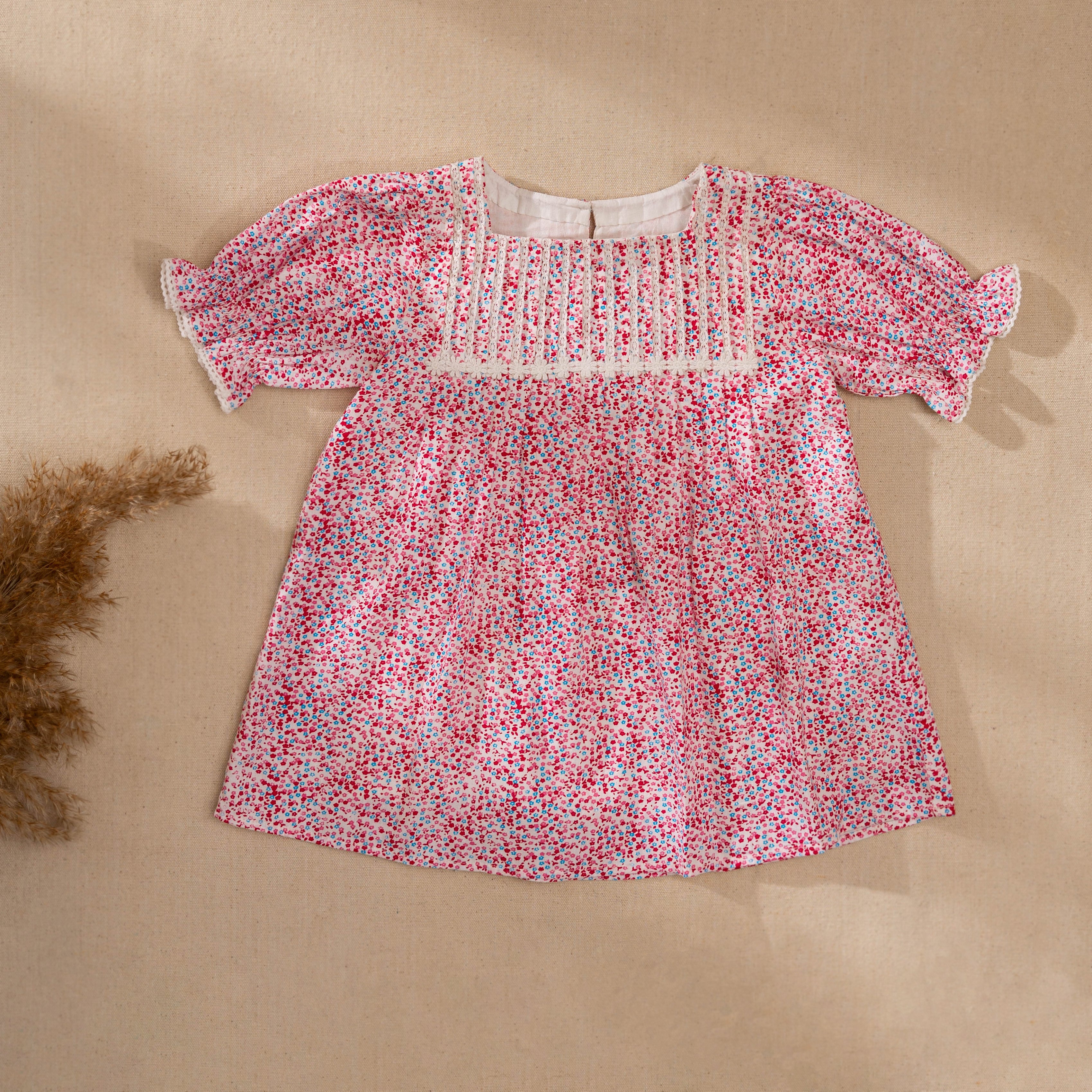 Vera Lace Dress