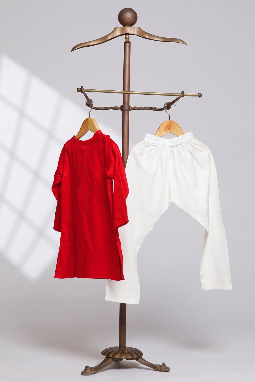 Boys Booti Yolk Kurta Set - Red