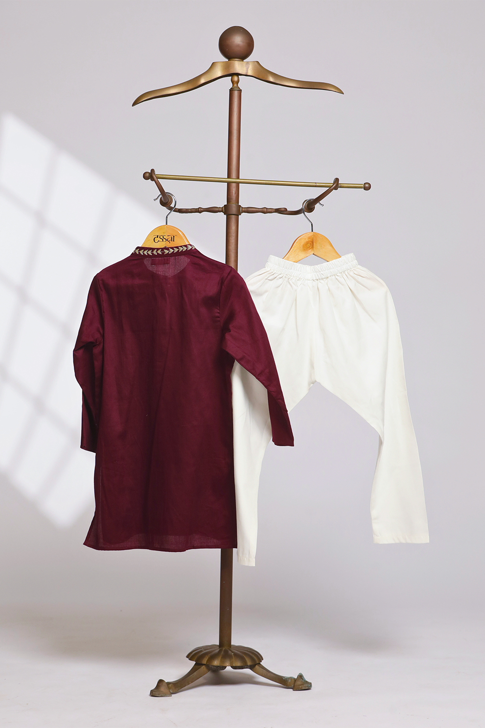 Boys Botanical Thread Embroidery Kurta Set - Wine