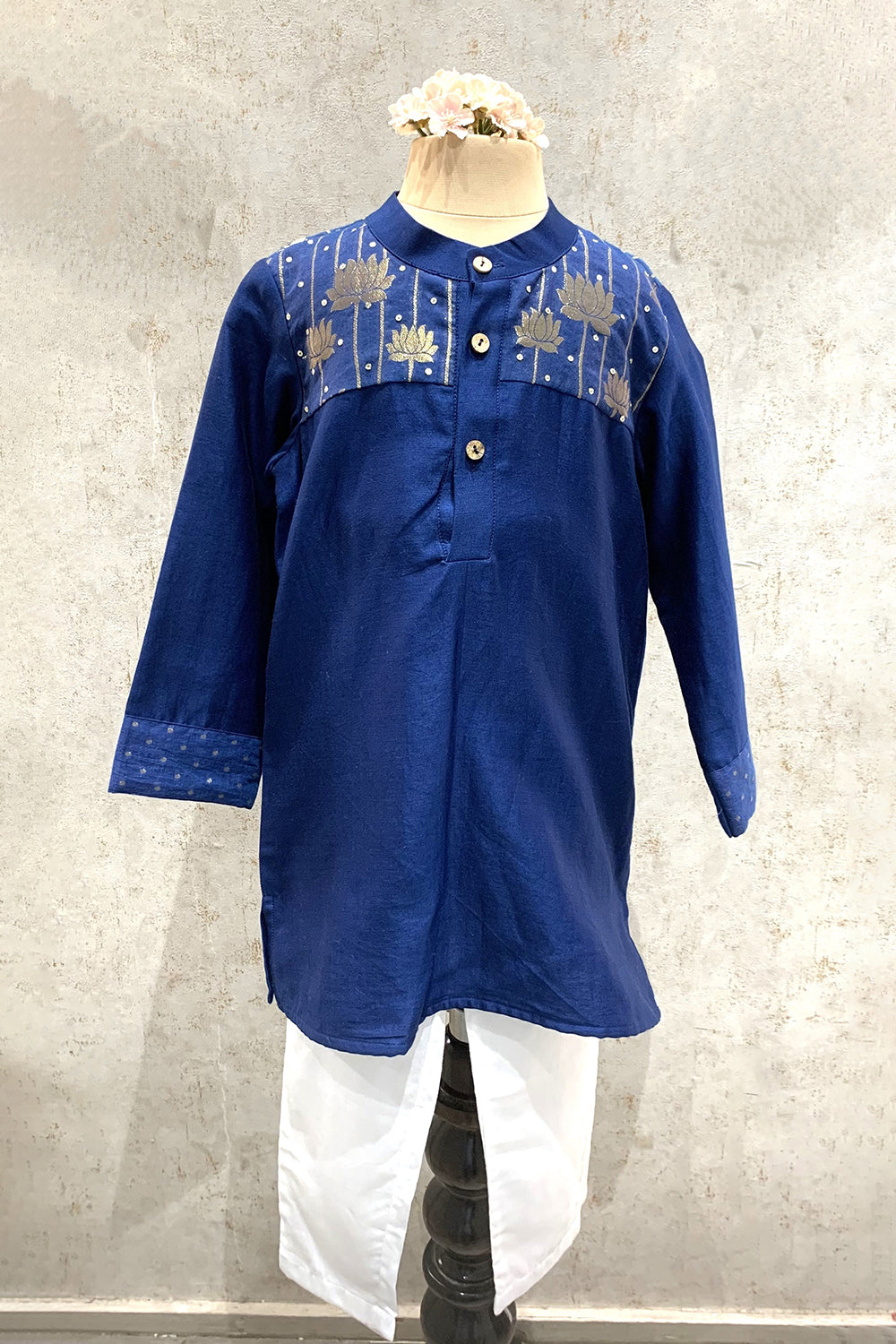Lotus Zari Patch Kurta Set