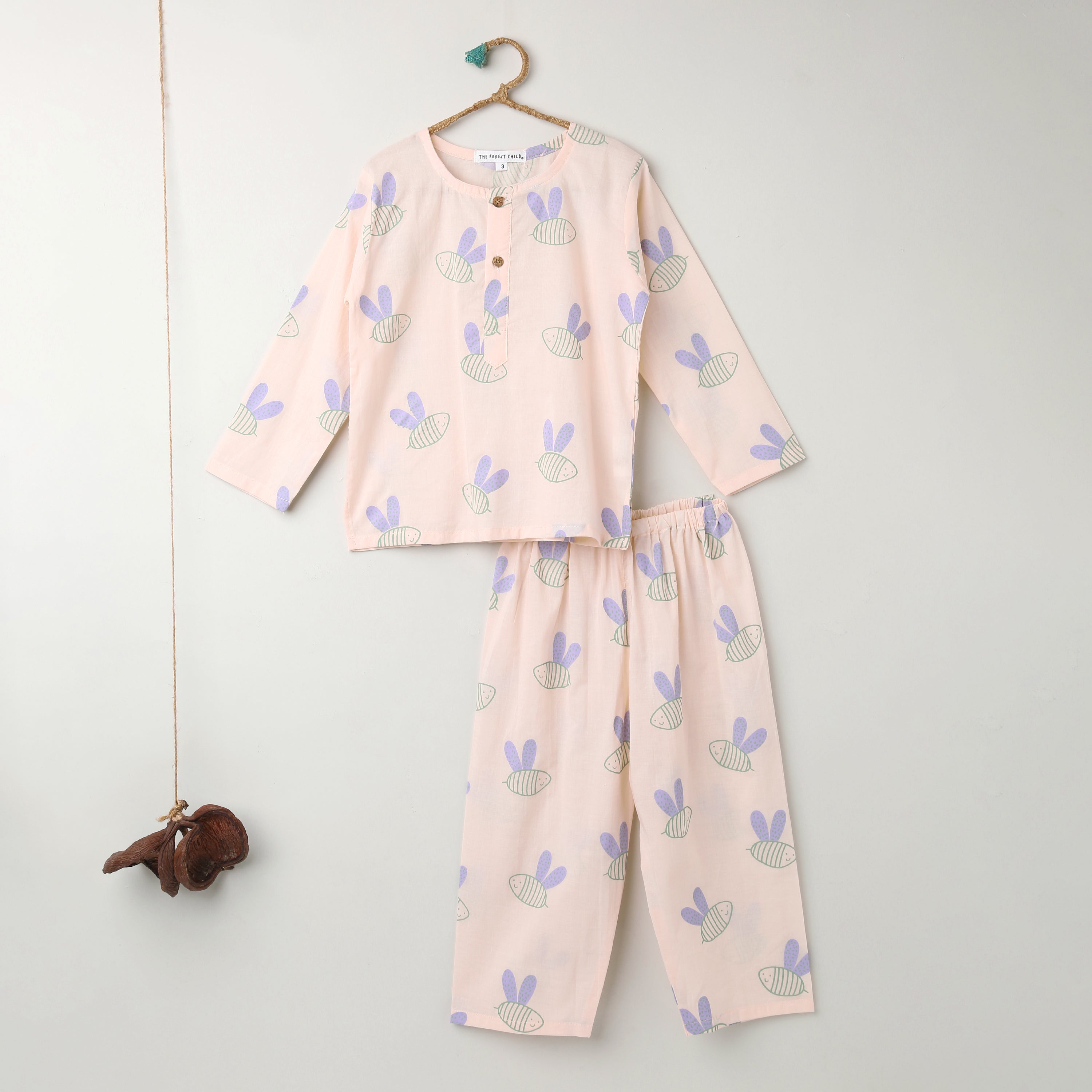 A Swarm OF Bees' Kurta Pyjama Set