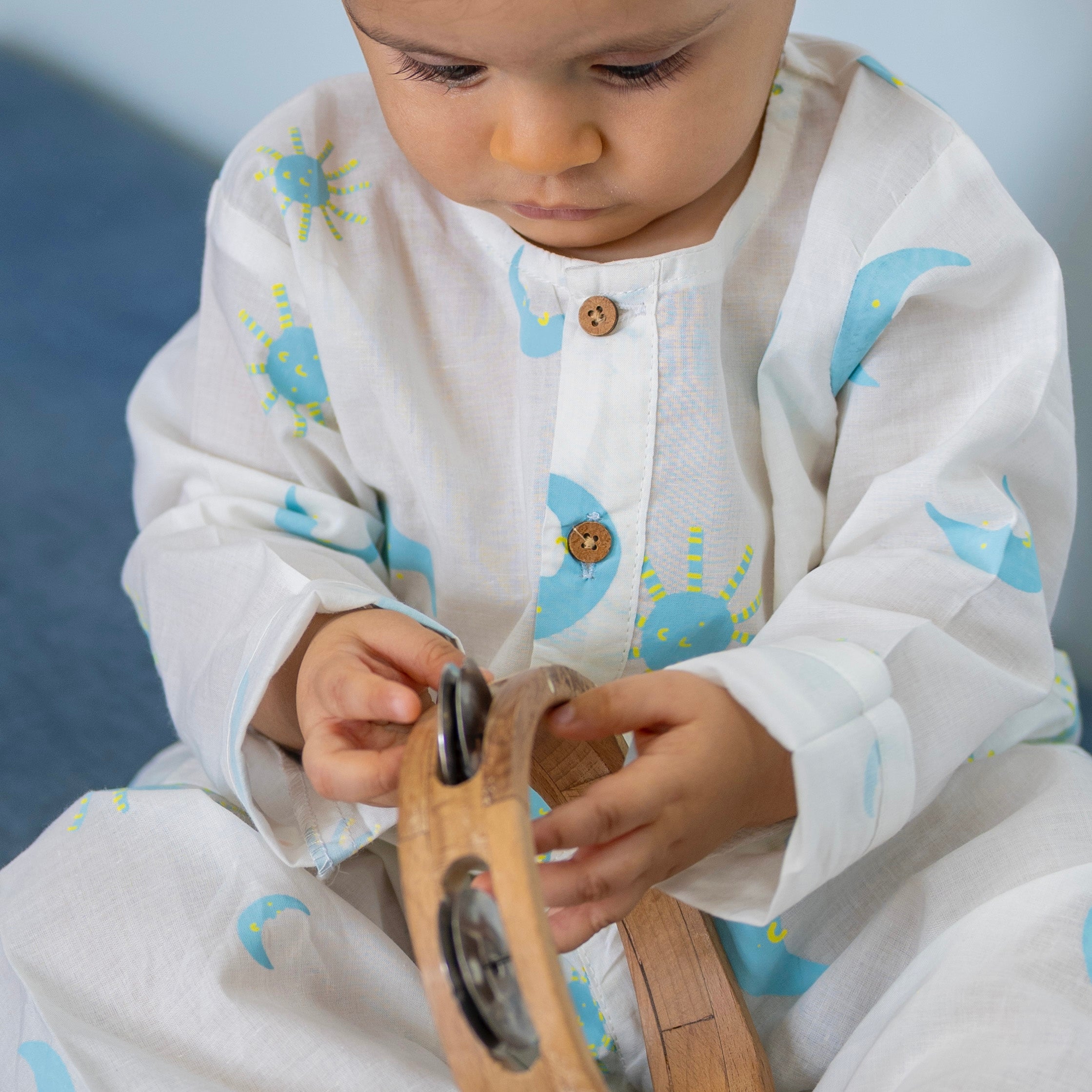 Sun and Moon' Kurta Pyjama Set