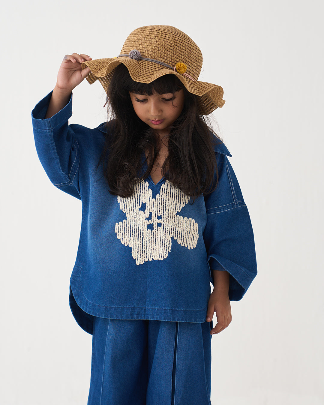 FLORAL EMB. V-NECK TOP CO-ORD SET OF 2