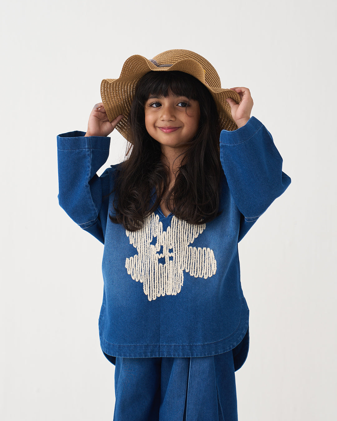 FLORAL EMB. V-NECK TOP CO-ORD SET OF 2