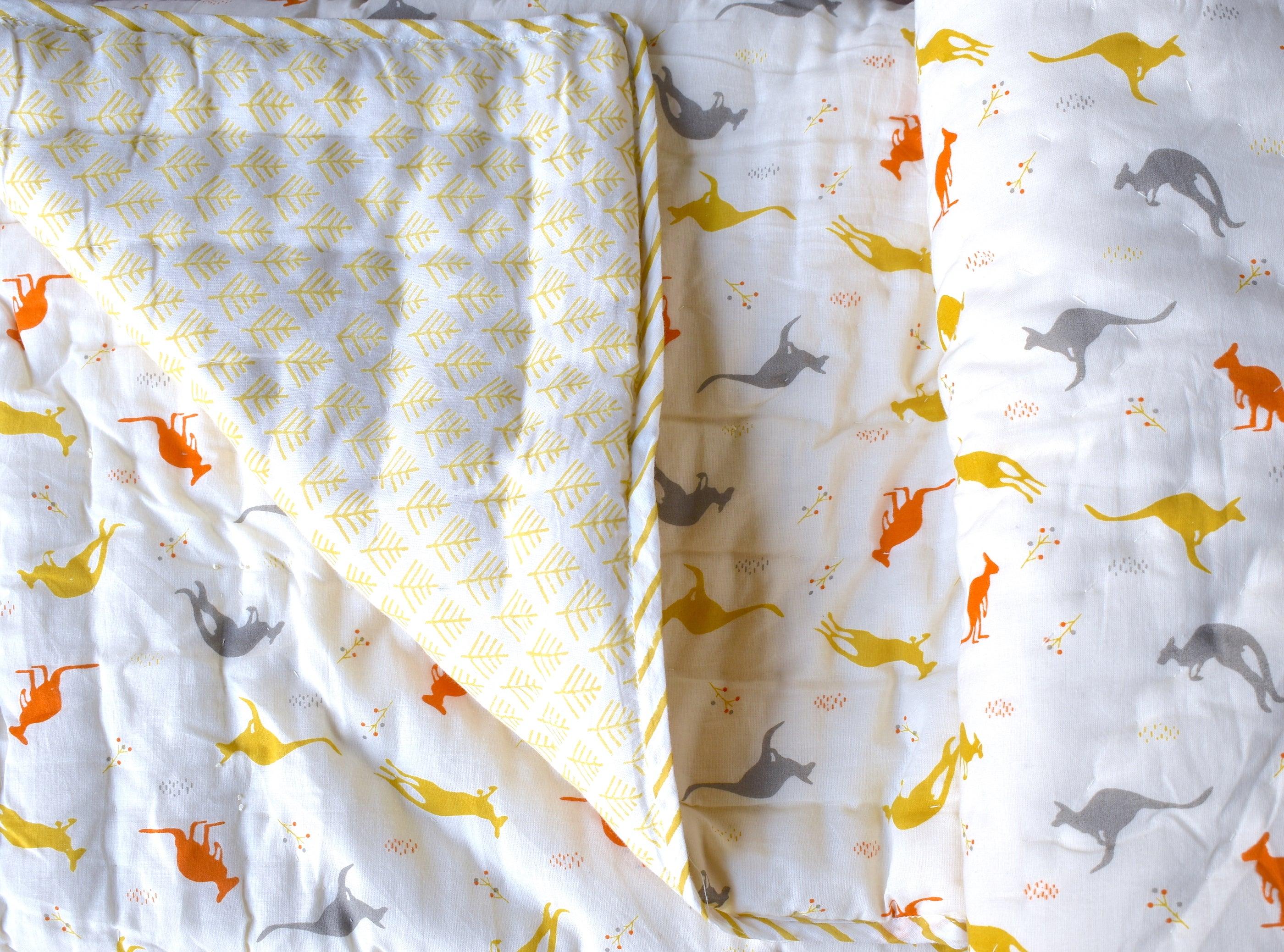 Kangaroo - Reversible Quilt - Totdot