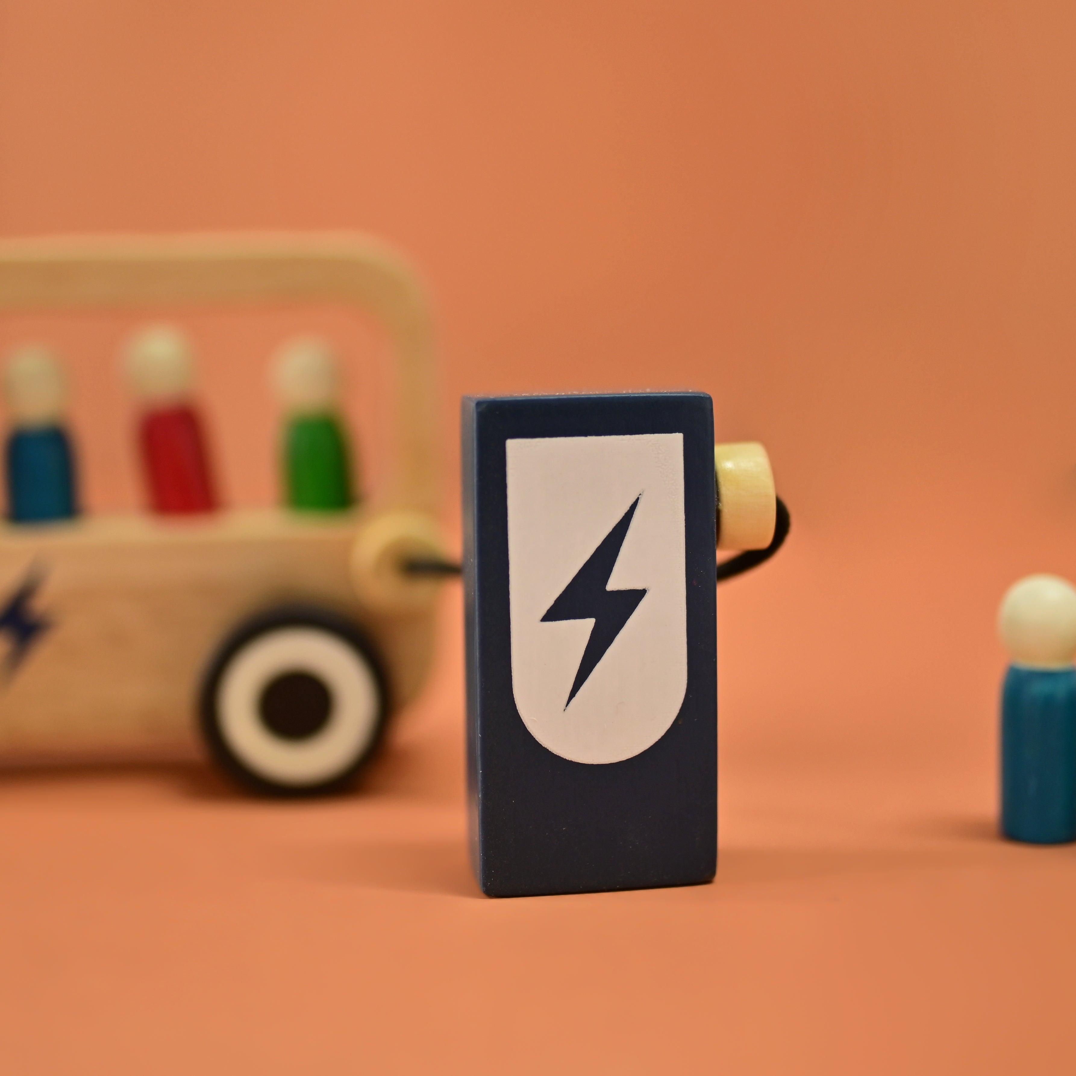 Wooden Double decker Bus for Kids | 7 Wooden Passangers and 1 Driver with Artificial Wooden Electric Charger - Totdot