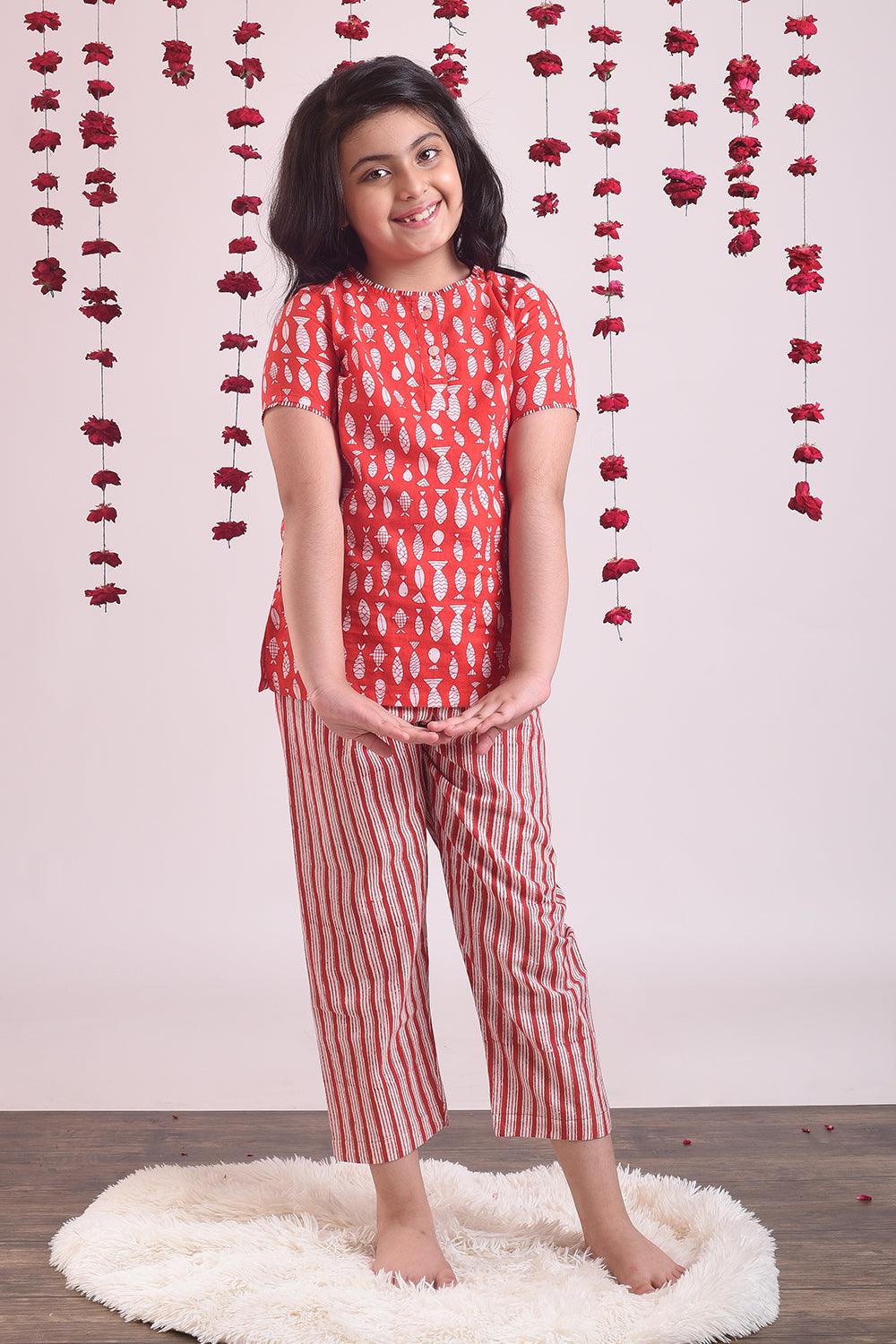 Red Crayon Set - Totdot