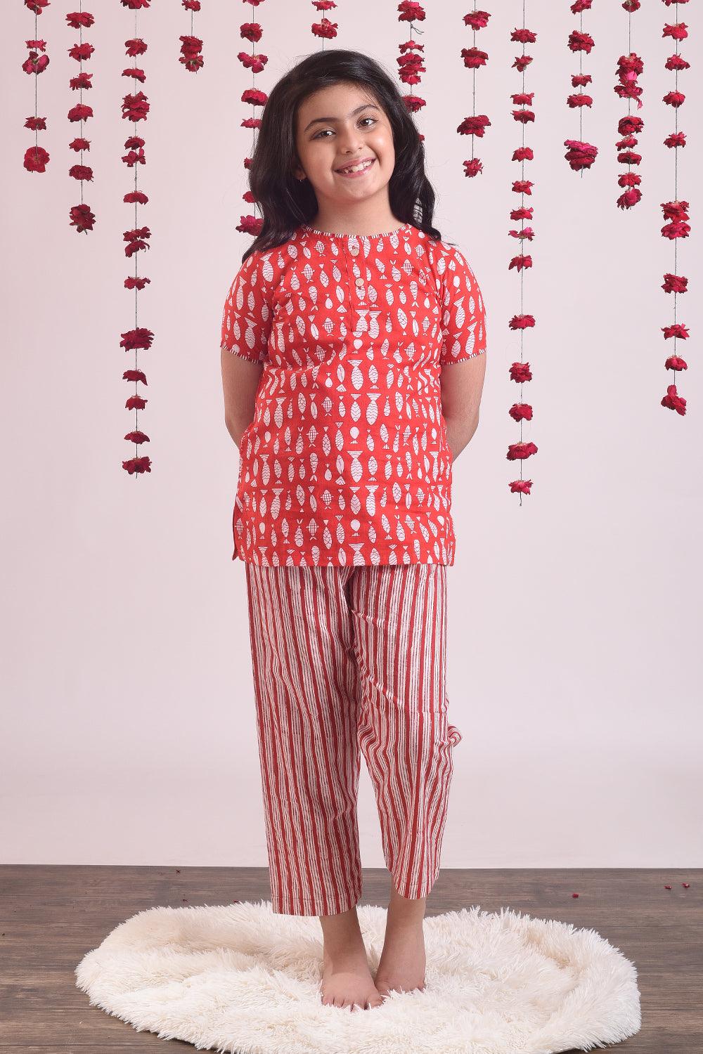 Red Crayon Set - Totdot
