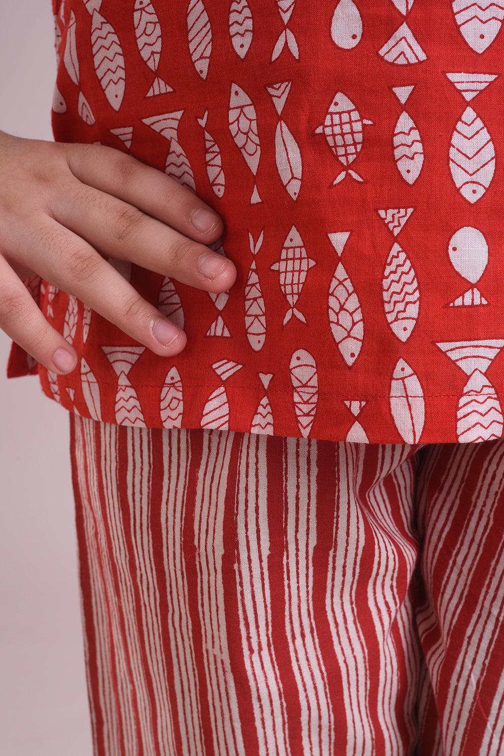 Red Crayon Set - Totdot