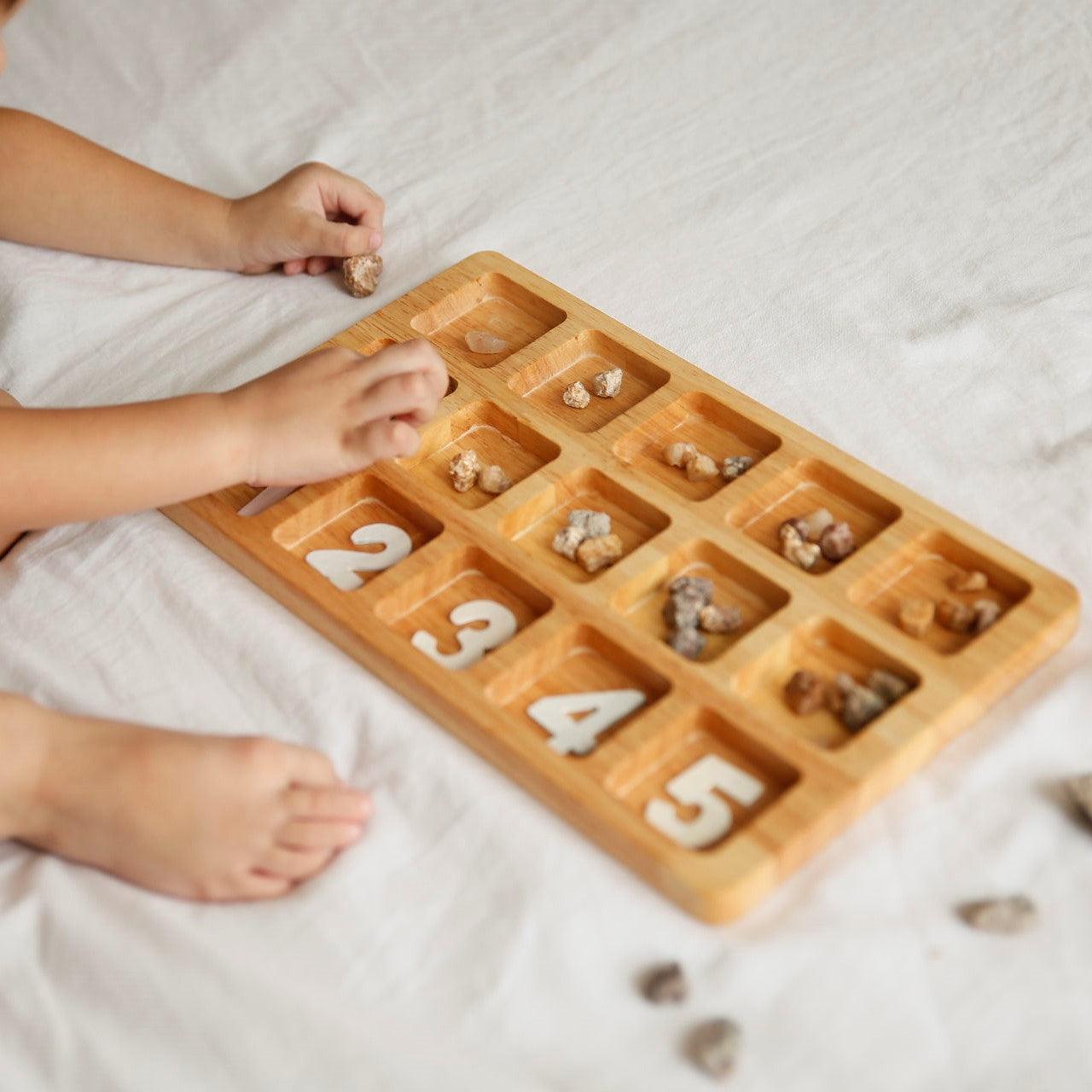 Word builder / Little Bits Montessori tray - Totdot