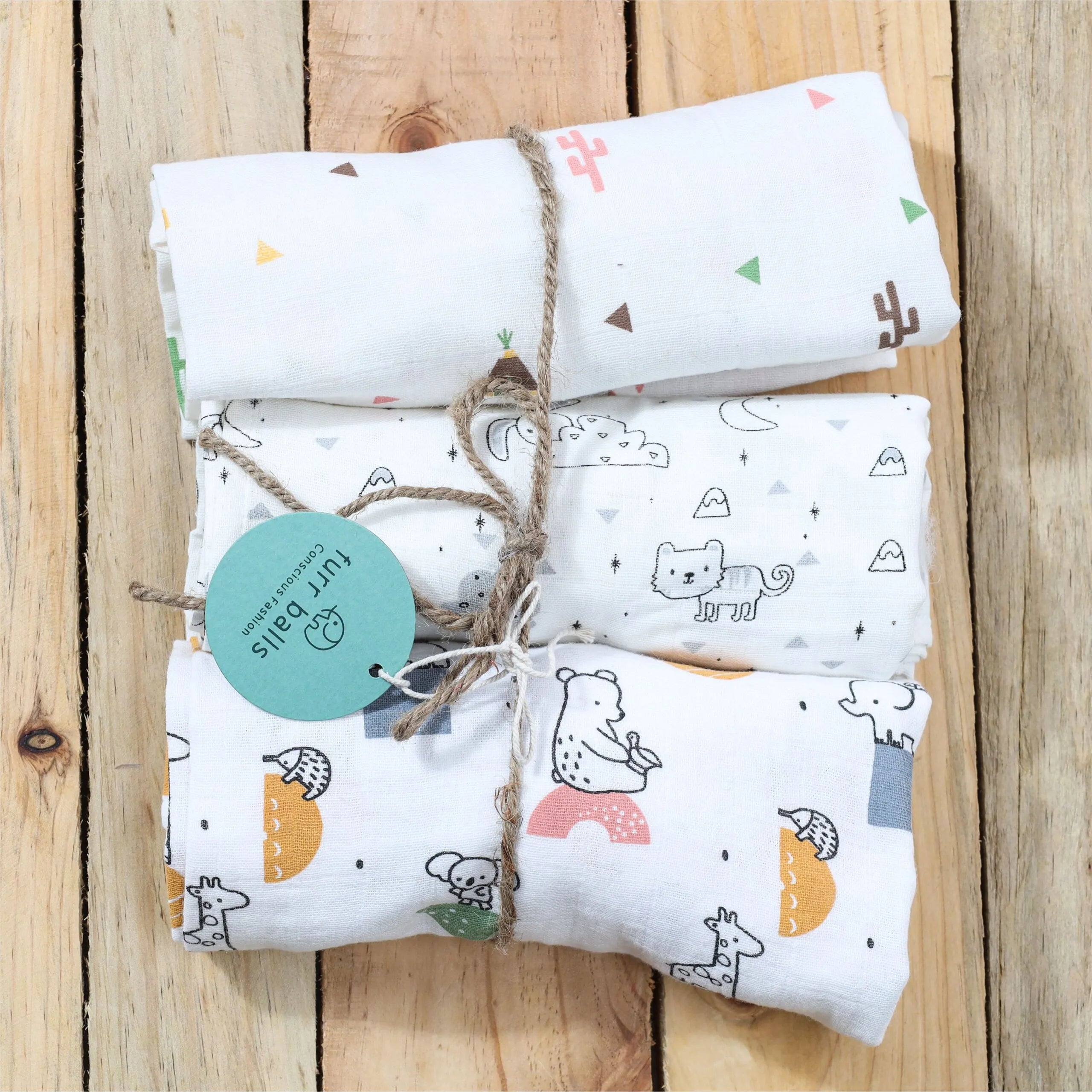 Baby Pack Of 3 Printed Muslin  Swaddle - White