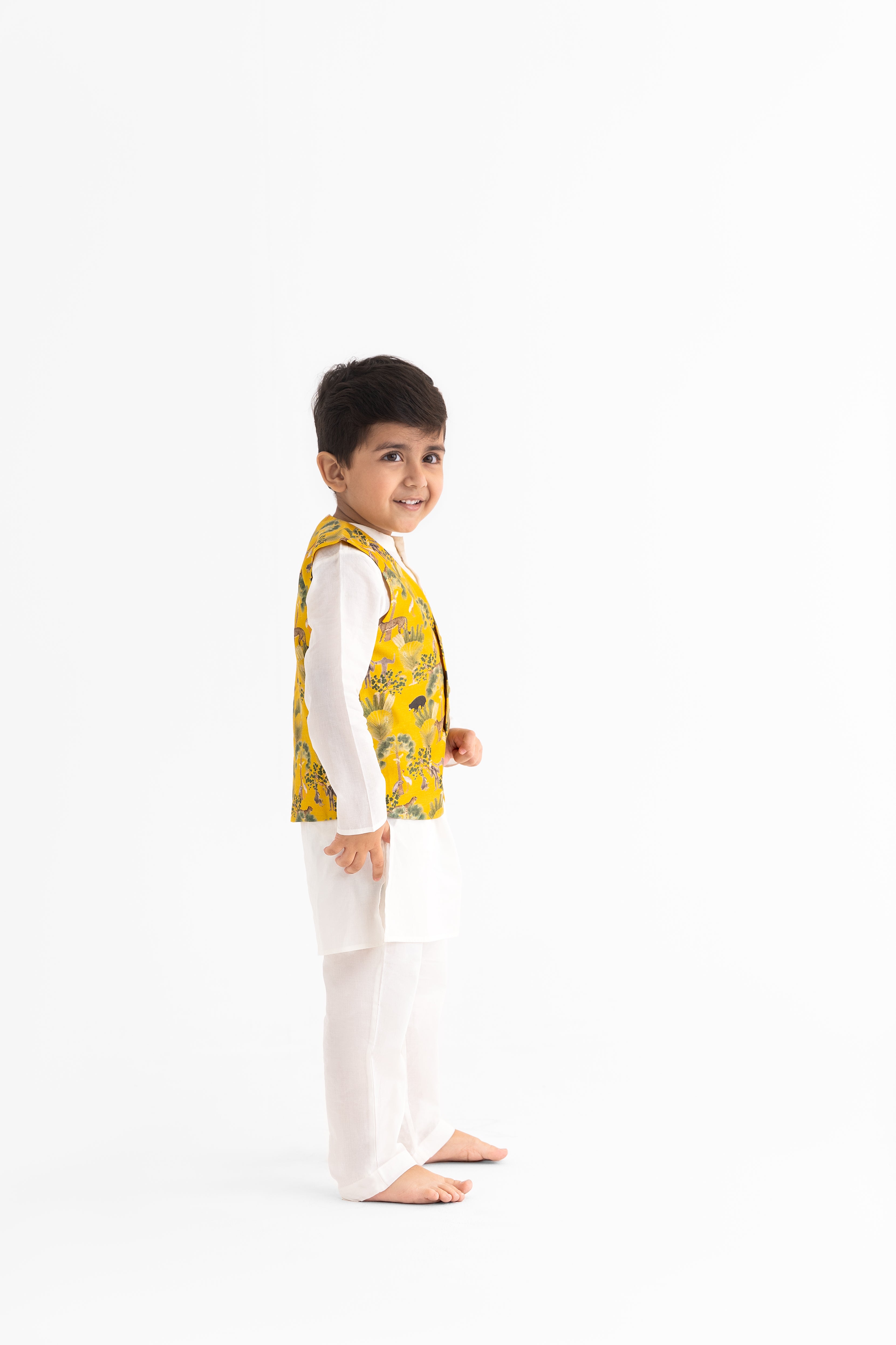 Ivory kurta and payjama with sunderban mustard bands - Kurta Pyjama & Bandi set