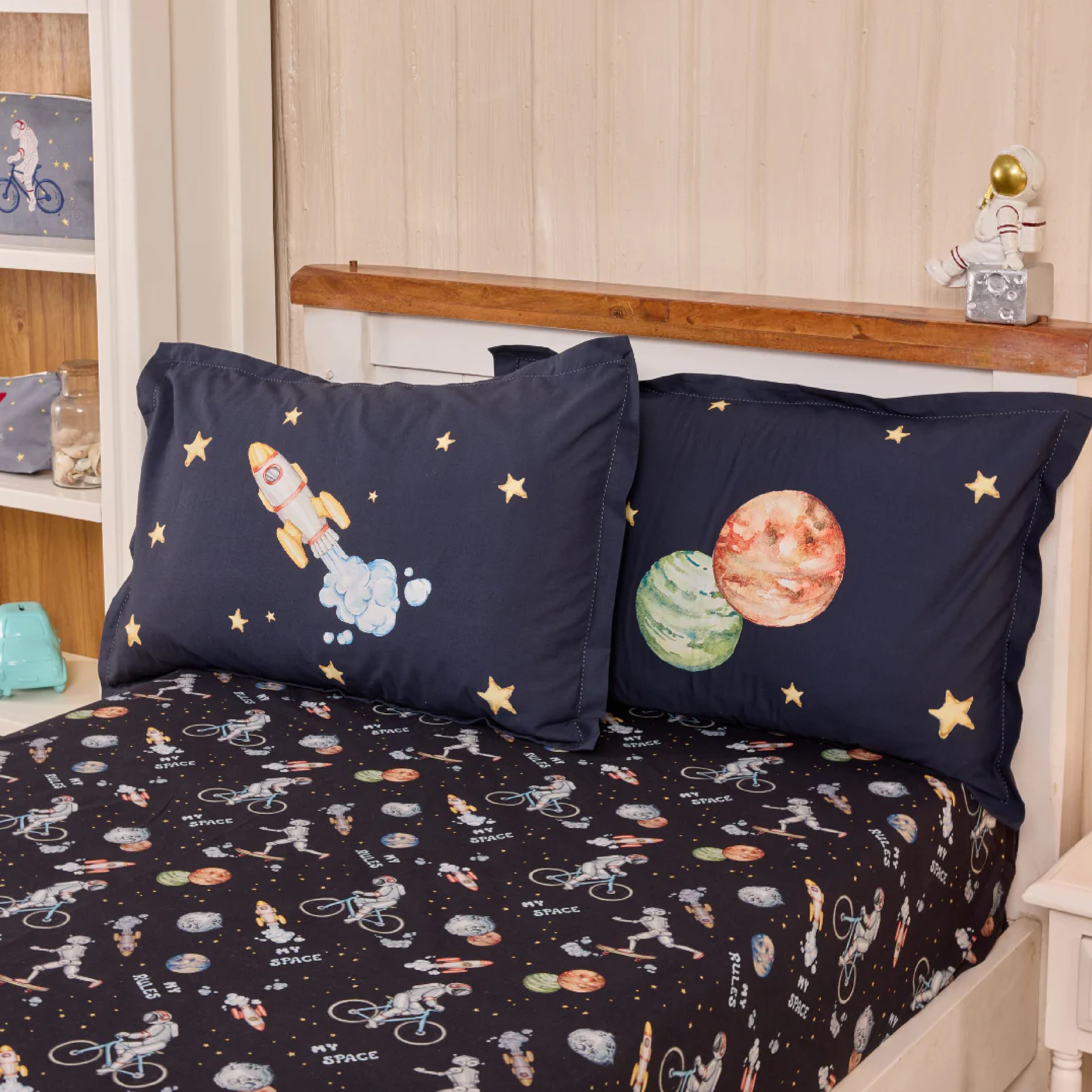 To The Moon And Back Bed Sheet