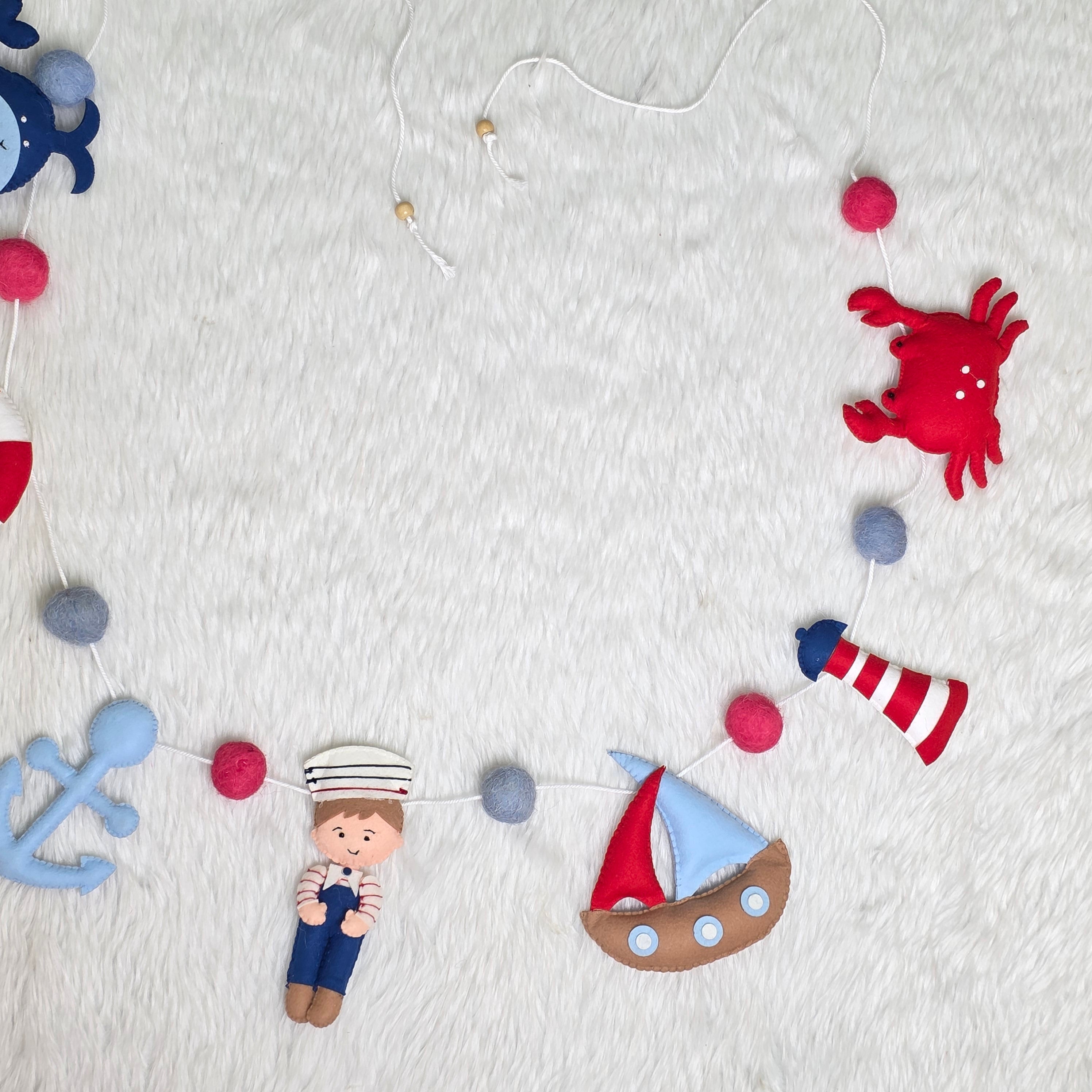 Captain Cutie Bunting/Garland