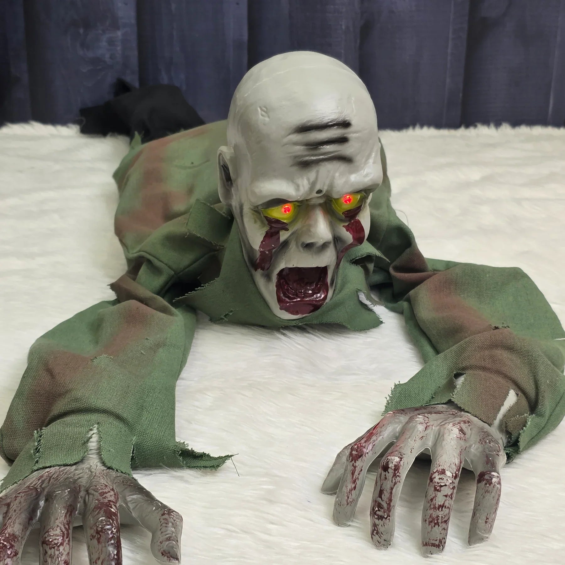 Animated Tattered Terror Crawling Creeper
