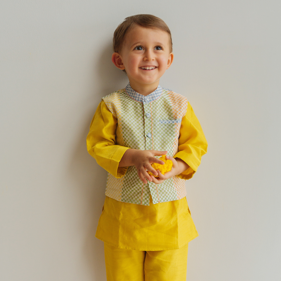 Chanderi Kurta Pyjama & Bandi Set - Spot the Checks (Mango)