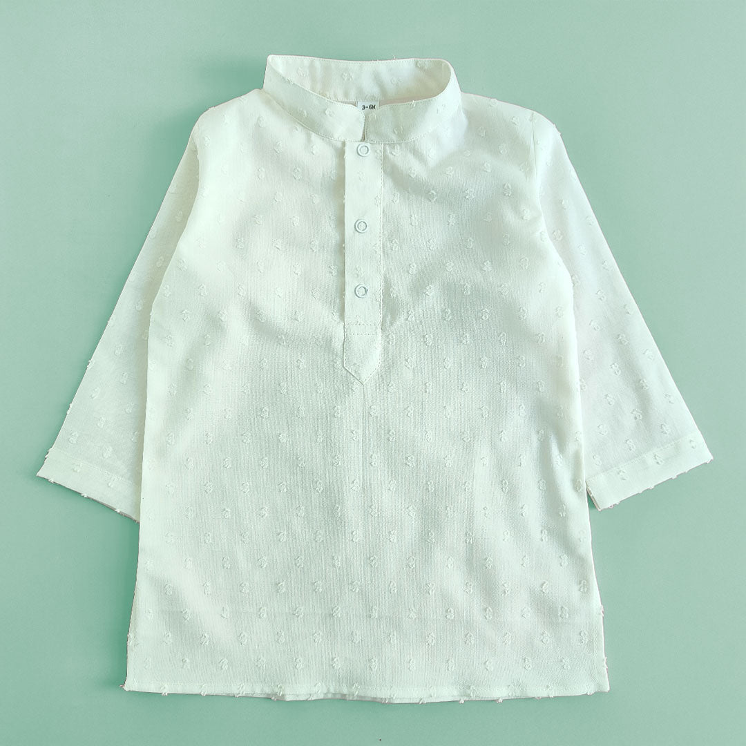 Textured Kurta paired with Pajama Pants - White