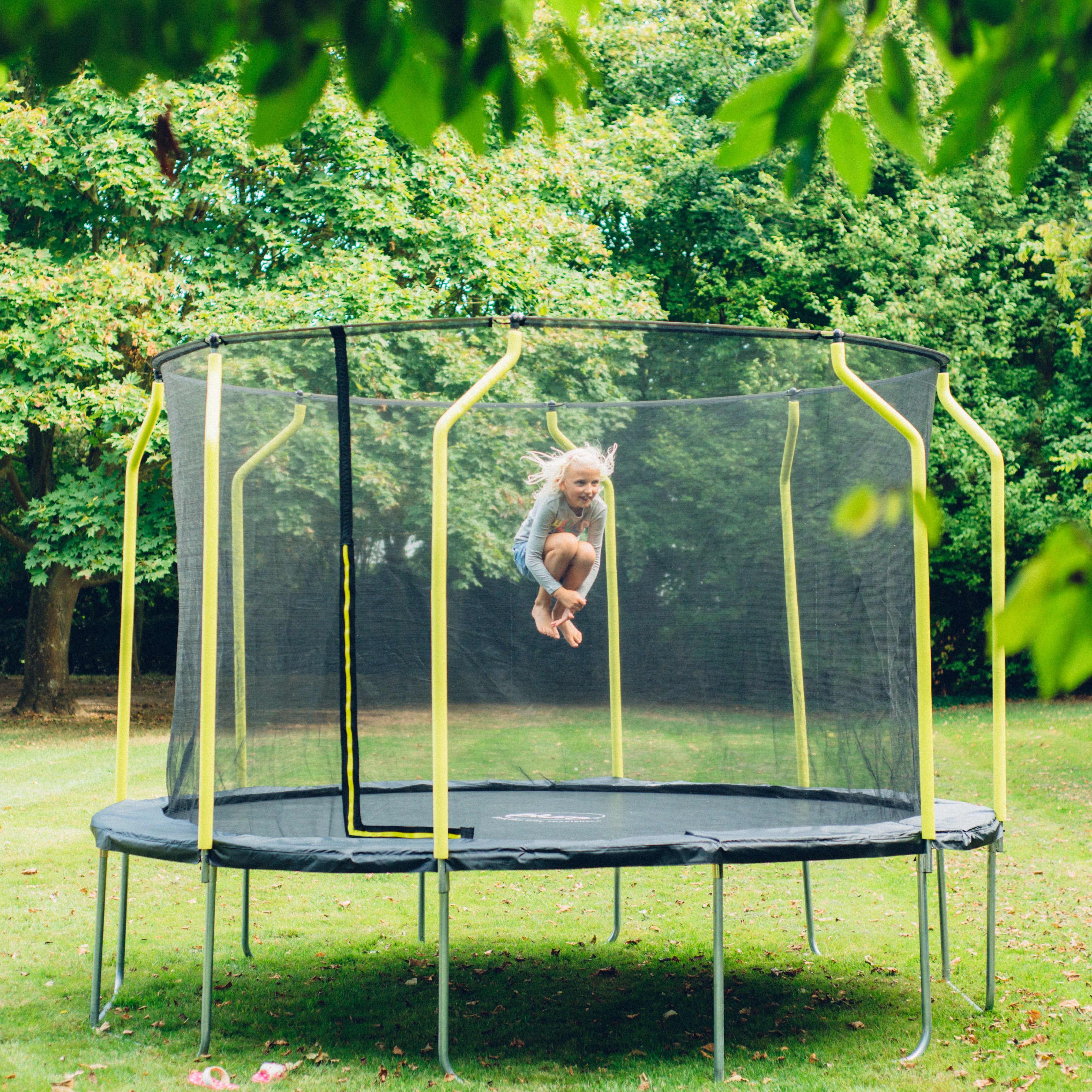 Wave Springsafe Trampoline And Enclosure - 14Ft