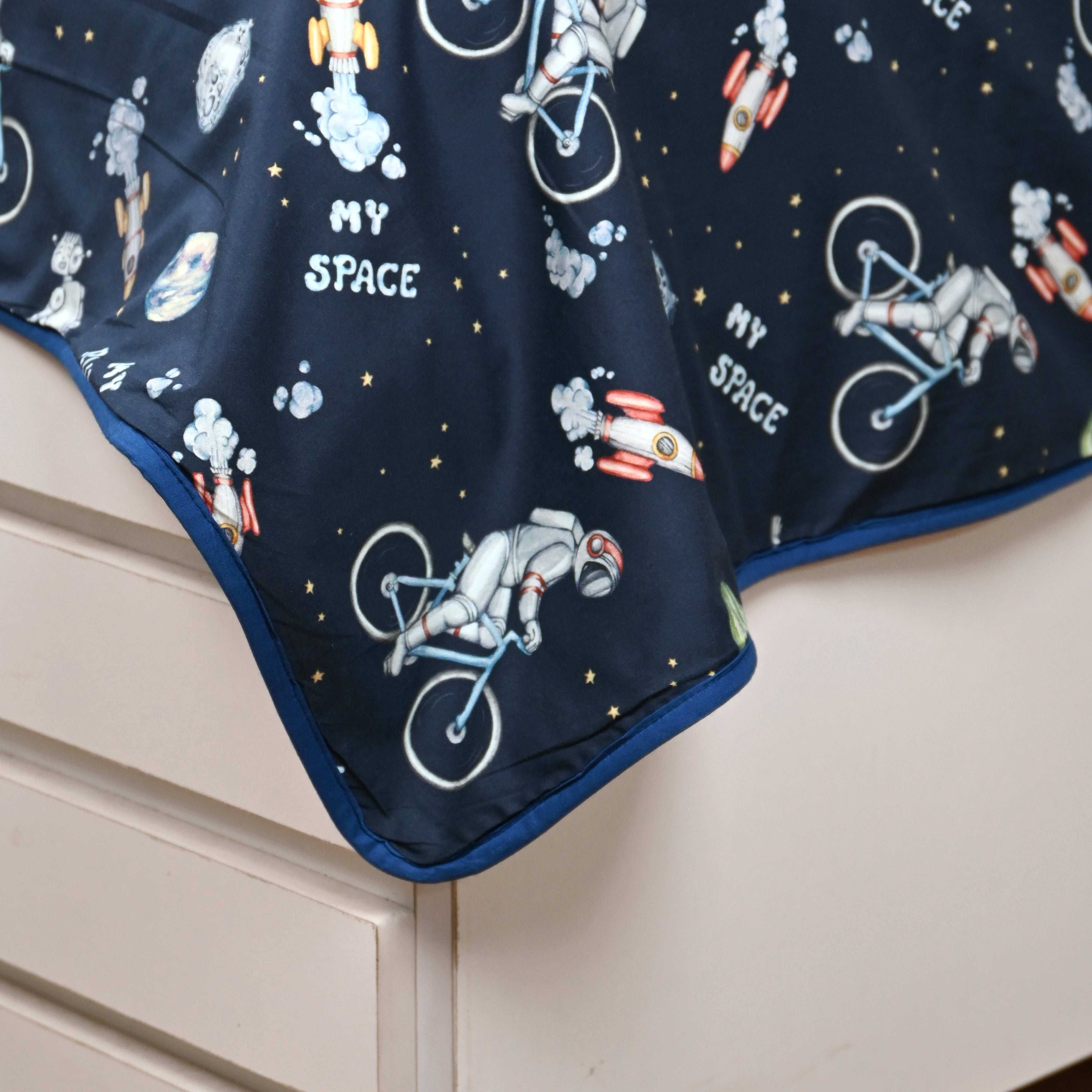 To the Moon and back - Dohar Blanket