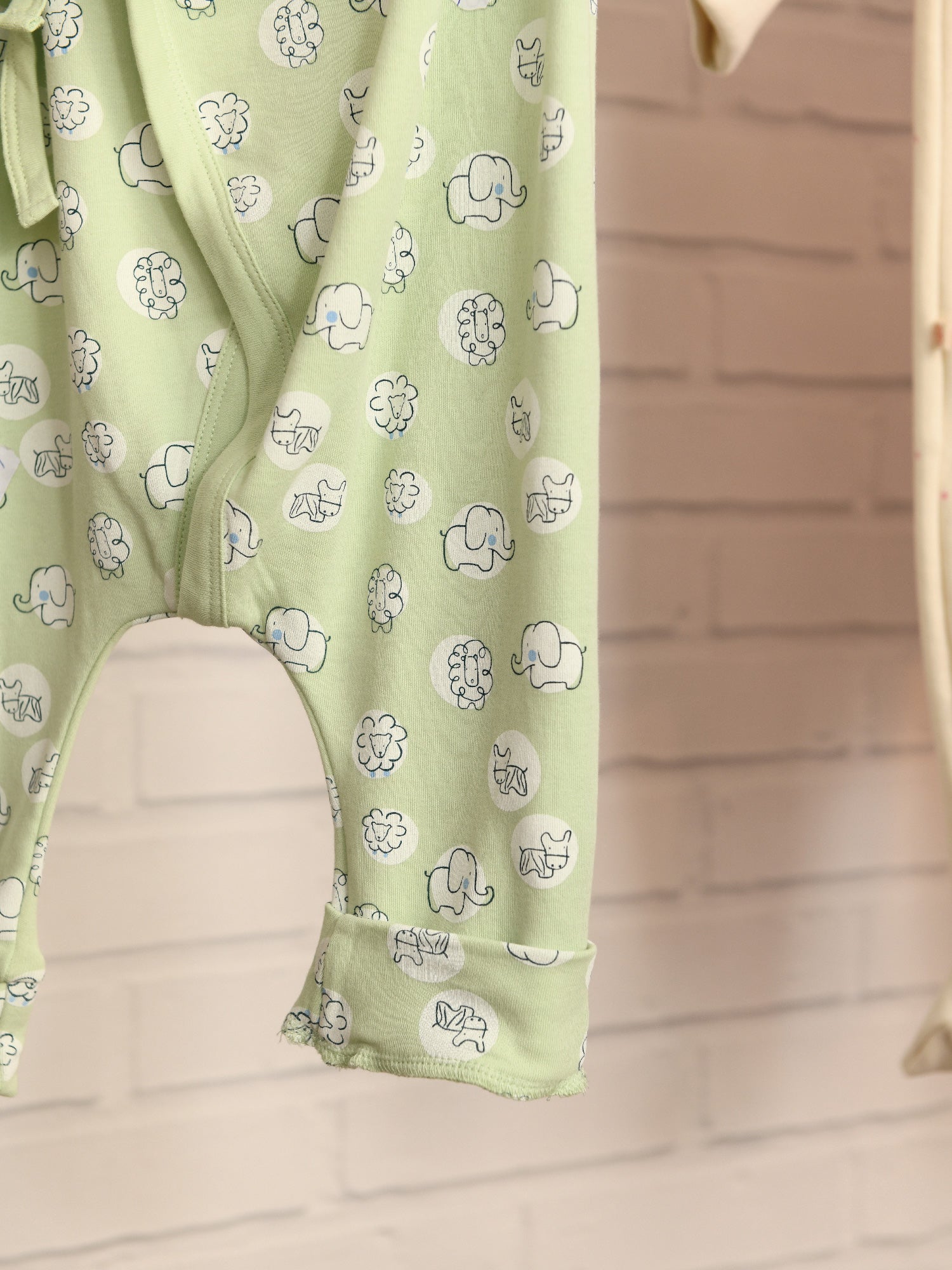 Mumbo Jumbo - Organic Cotton Onesie - Totdot