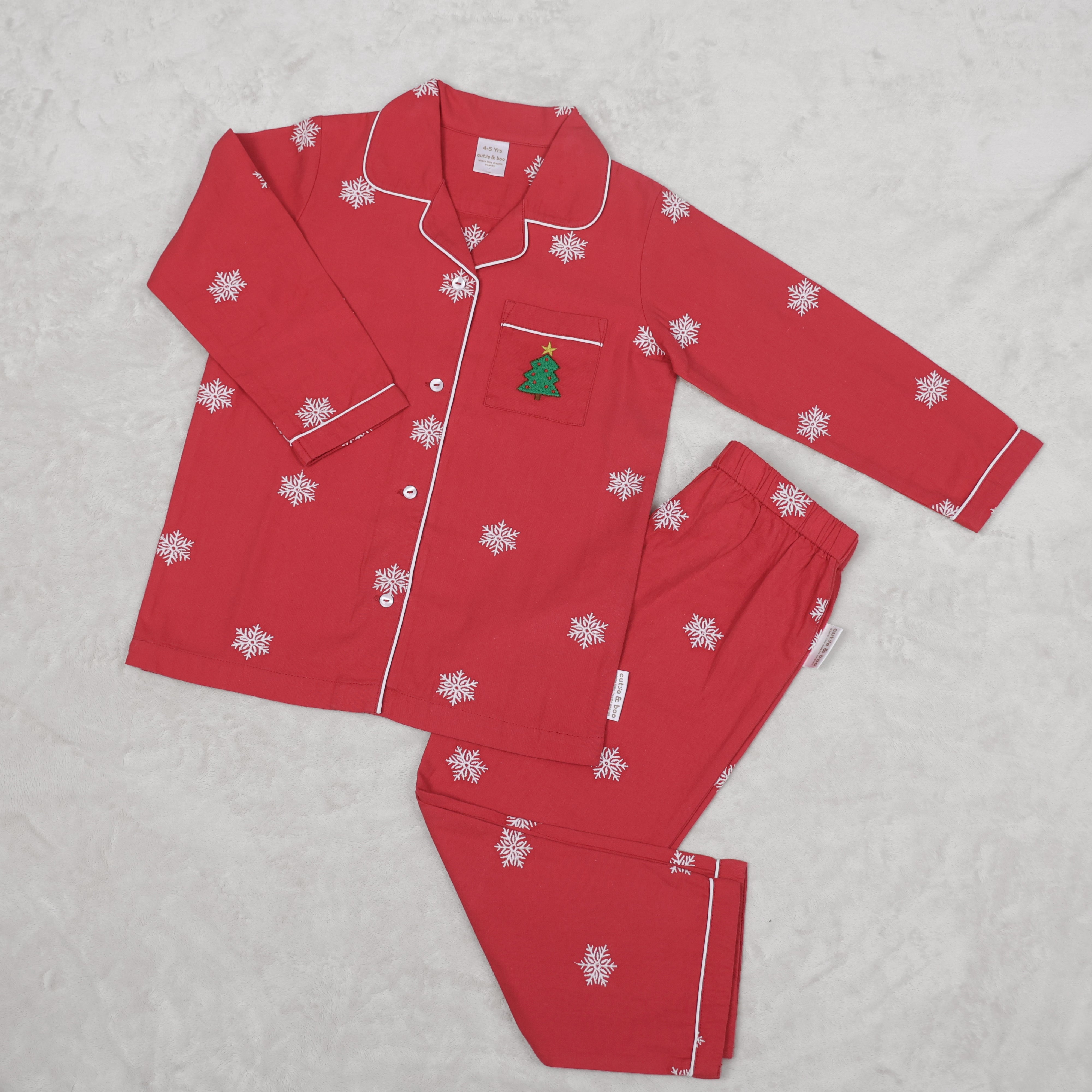 Embroidered Snowflake Night Suit