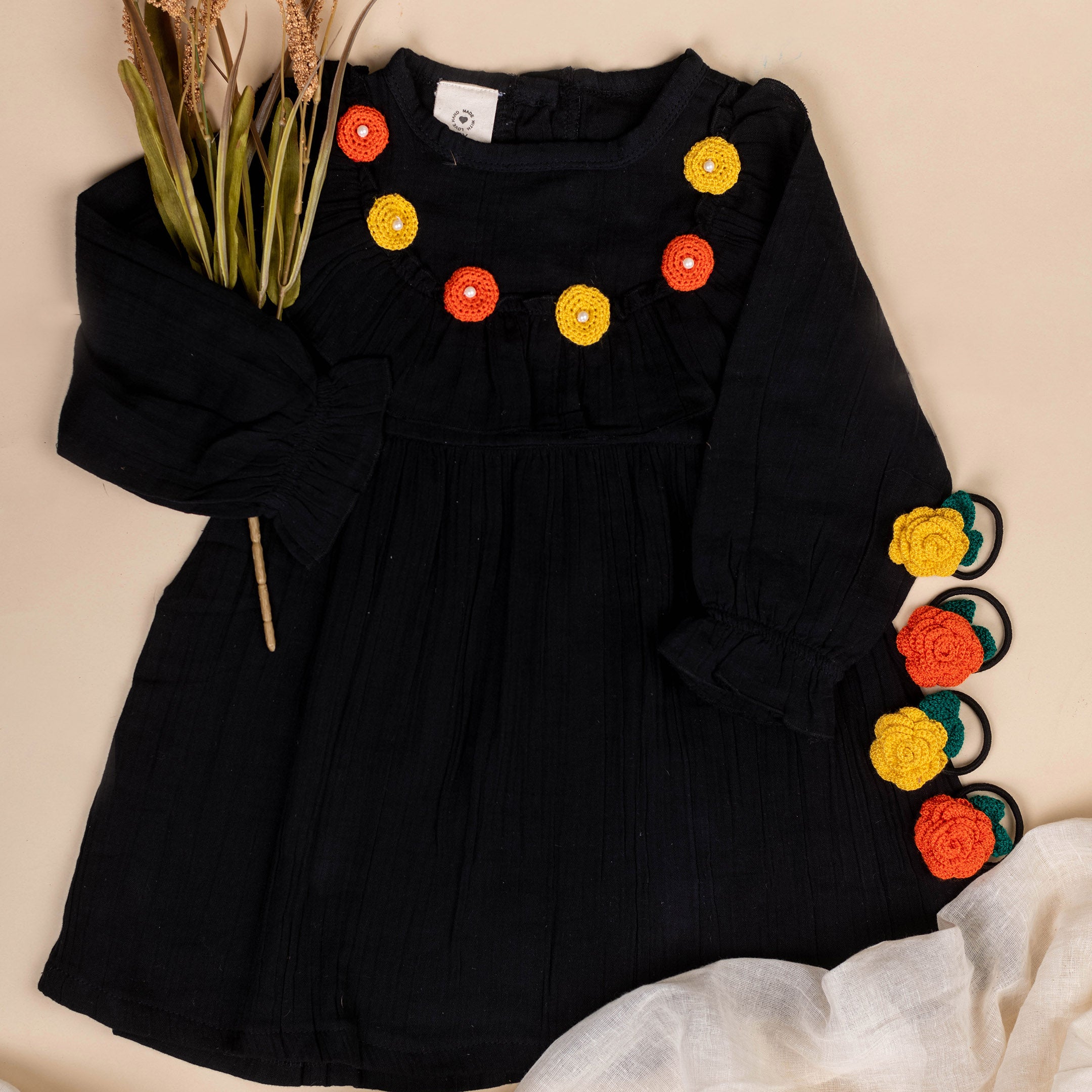 Organic Cotton Muslin Black Dress & Rose Rubberband-Gift Set