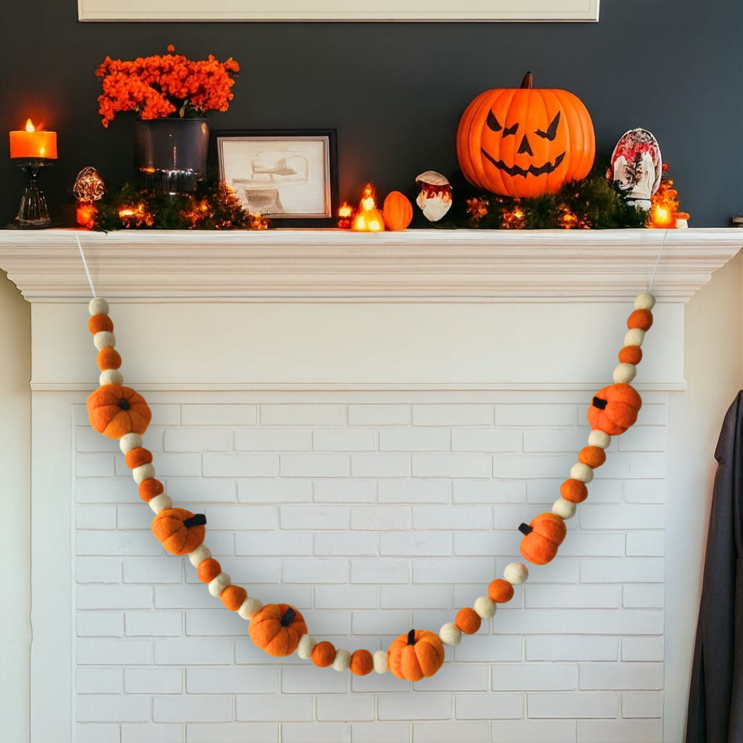 Pumpkin Pompom Bunting – Autumn Glow
