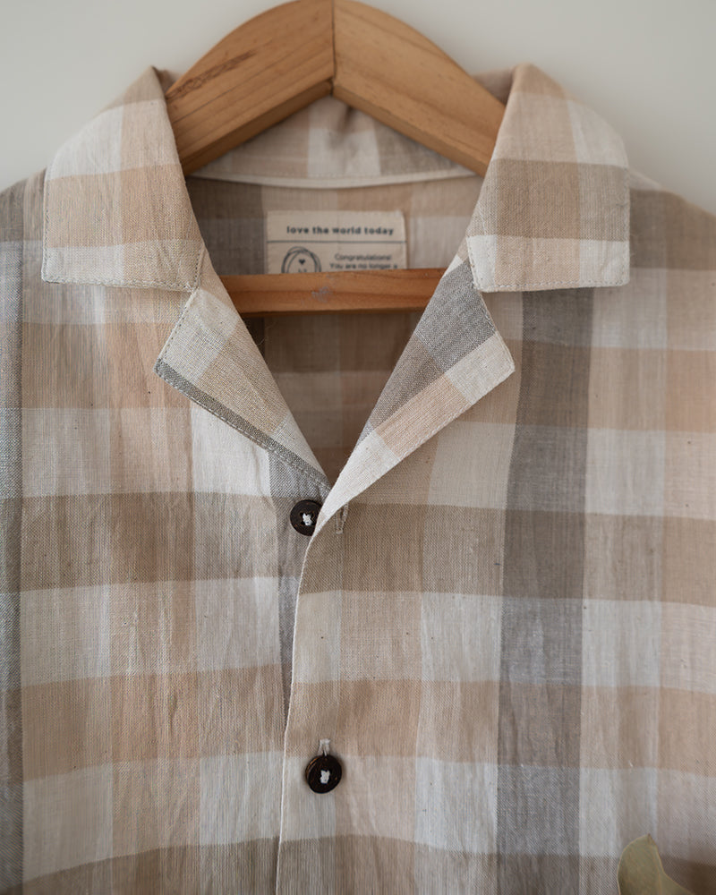 Cloud Drift Oversized Beige Off White Checks Shirt In Handwoven Cotton