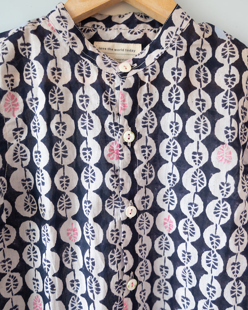 Lata Cotton Monstera Print Full Sleeve Shirt