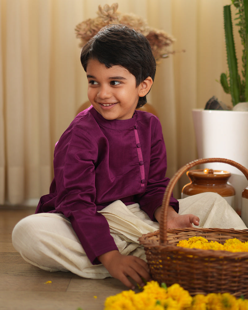 ANAGHA short Indian kurta in purple