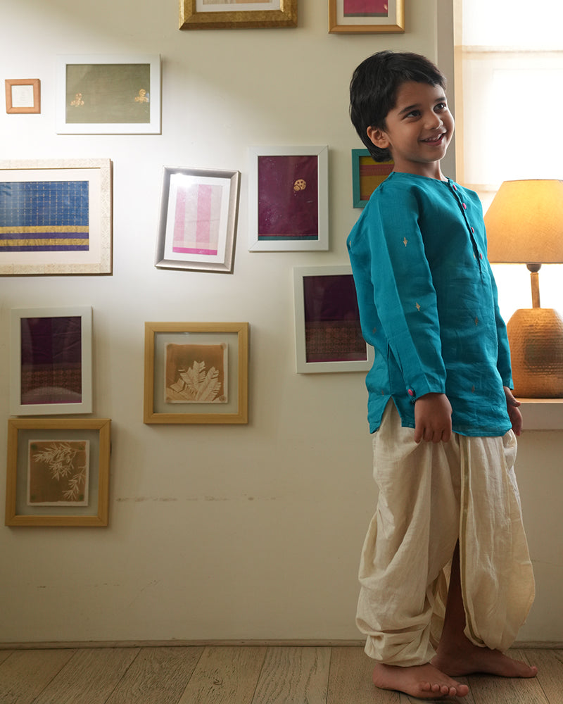 NILIMA kurta in teal with motif