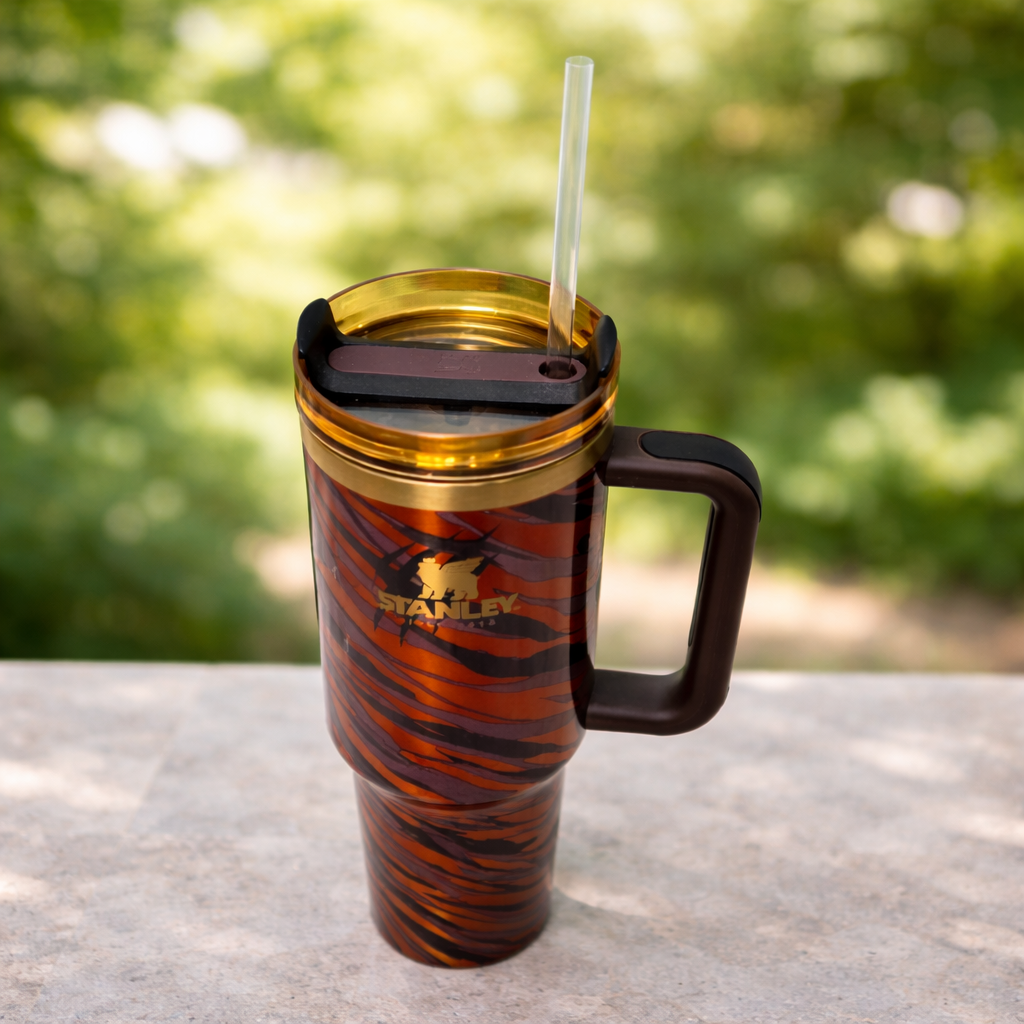 Stanley Swirl x Quencher H2.0 | 1.18L – Ember Wild Flame