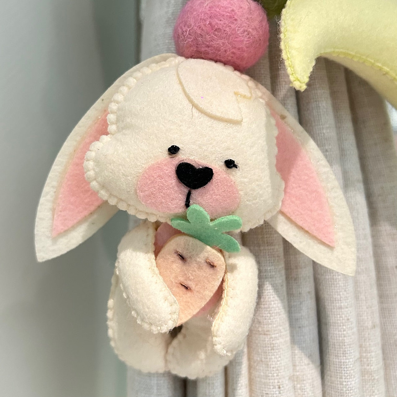 Bunny's Delight - Curtain Tie